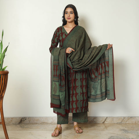 Red - Bagh Block Printed Cotton Kurta with Palazzo & Dupatta Set 02