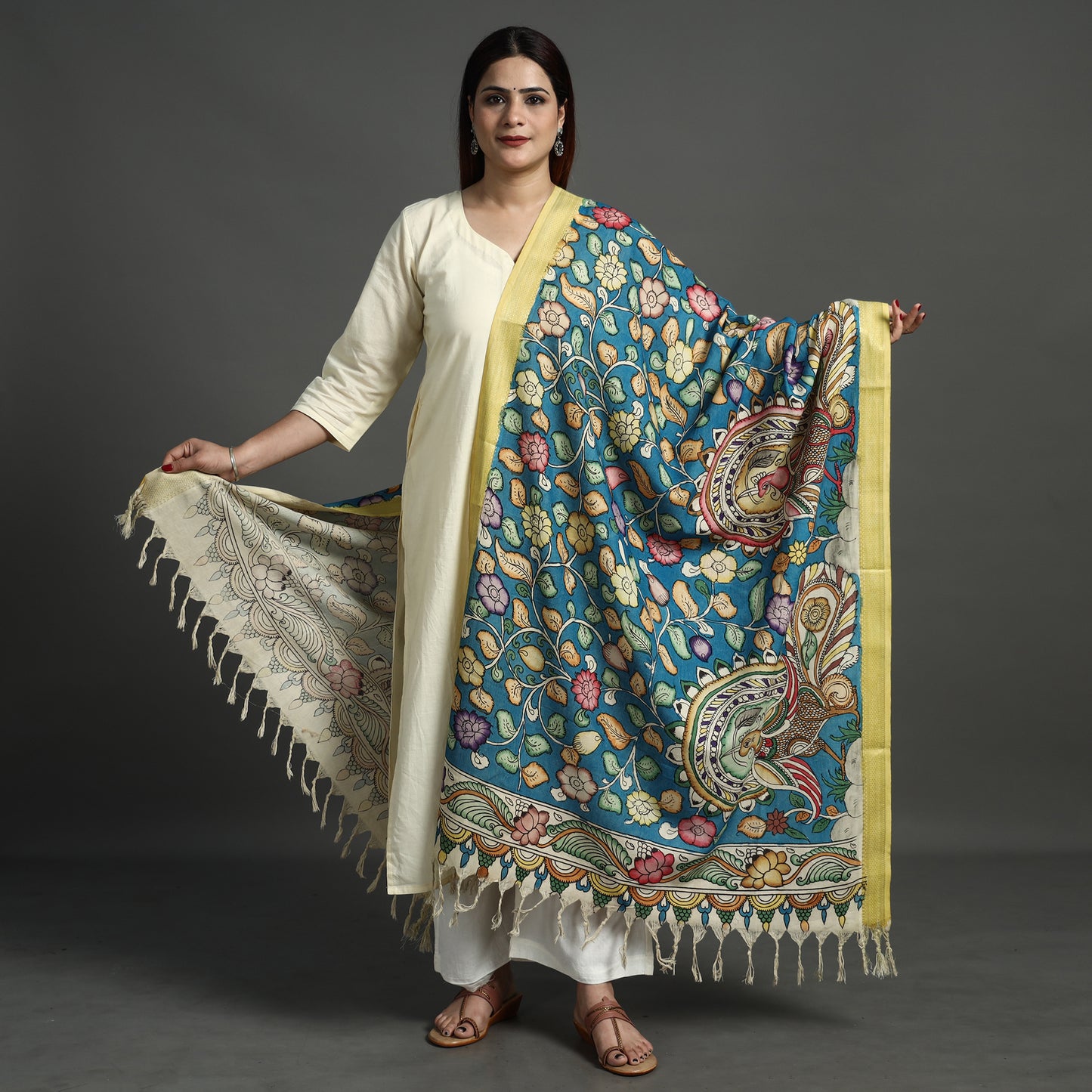 kalamkari handpainted dupatta