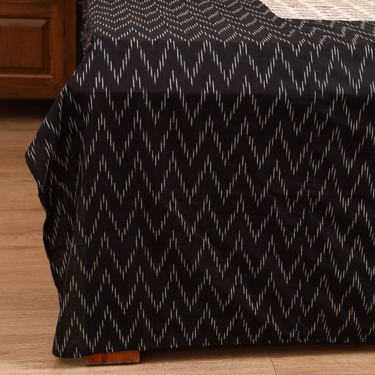Pochampally Ikat with Bagh Patch Cotton Double Bedsheet Set (108 x 90 in) 06