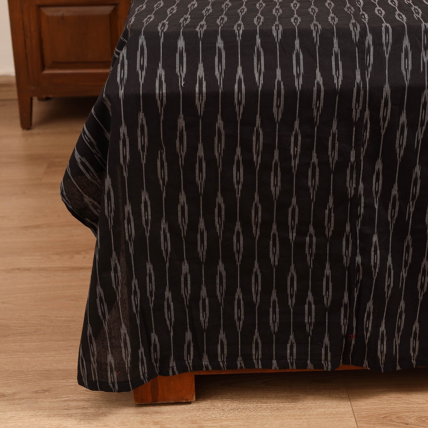 Pochampally Ikat with Bagh Patch Cotton Double Bedsheet Set (108 x 90 in) 10