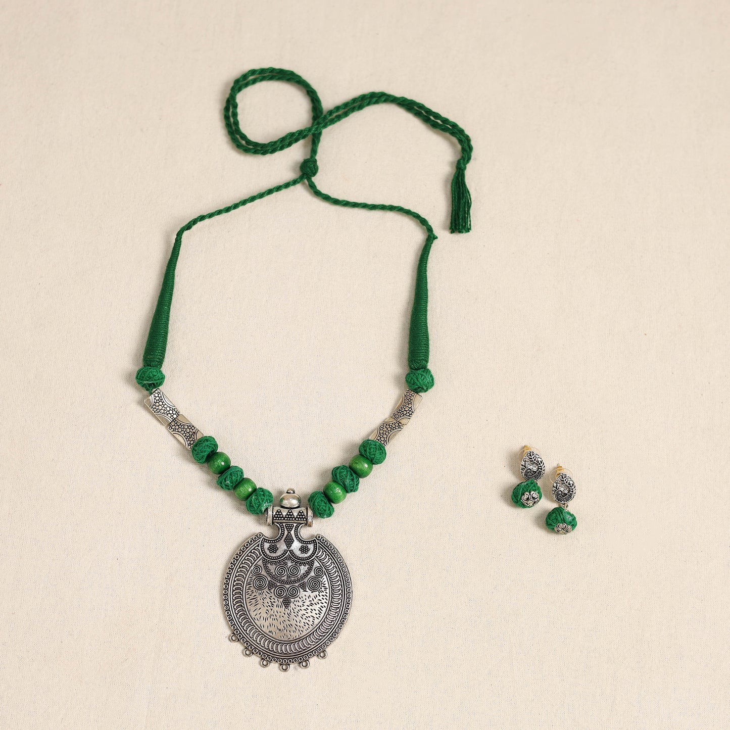 Green - german silver necklace set with beads 52