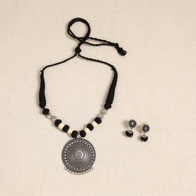 Black - german silver necklace set with beads 47