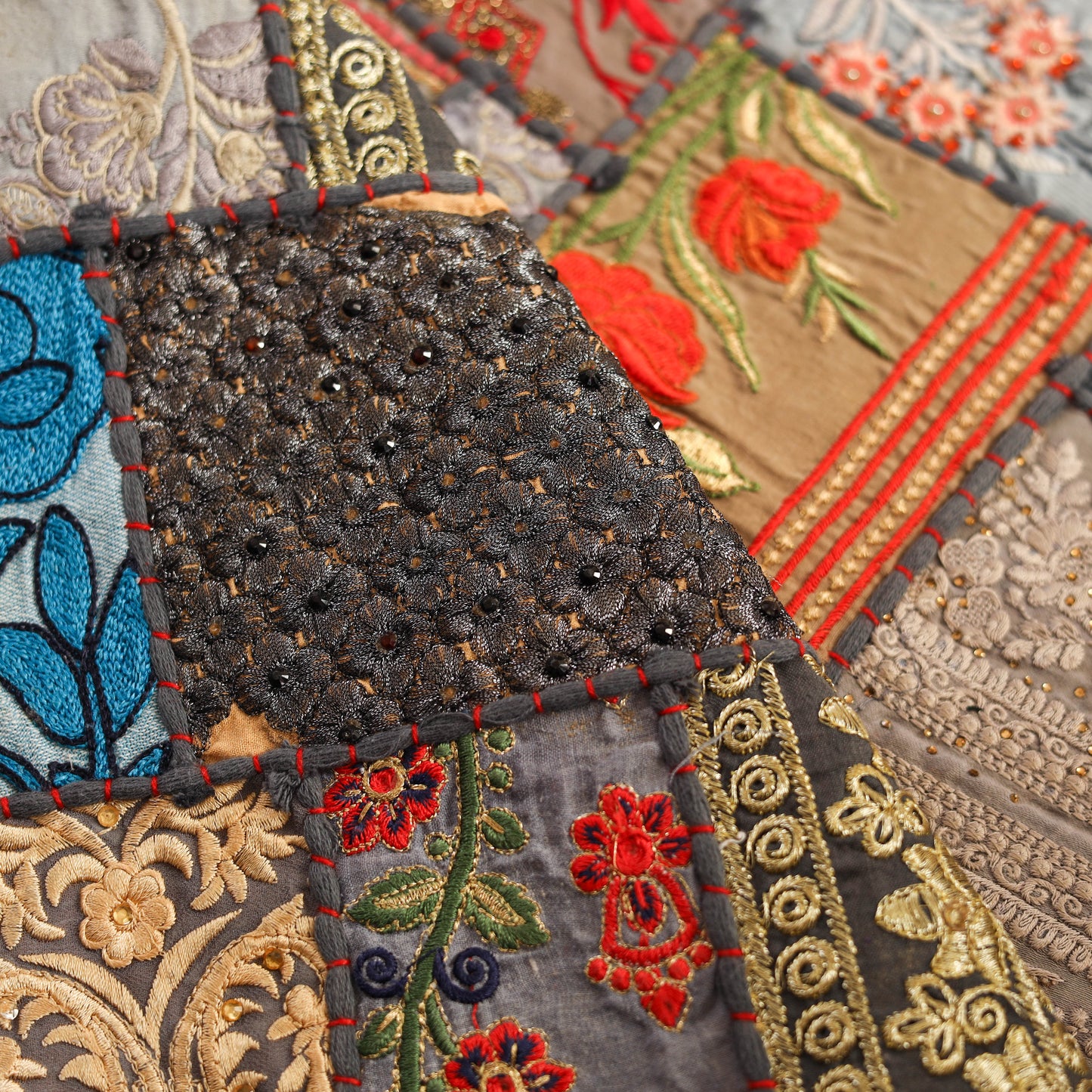 Grey - khambadiya patchwork cotton table mats (set of 6) 07