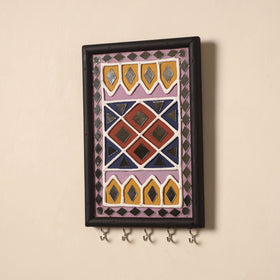 Kutch Mud Mirror Work Lippan Art Key Holder (9 x 6 in) 50