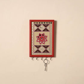 Kutch Mud Mirror Work Lippan Art Key Holder (9 x 6 in) 41