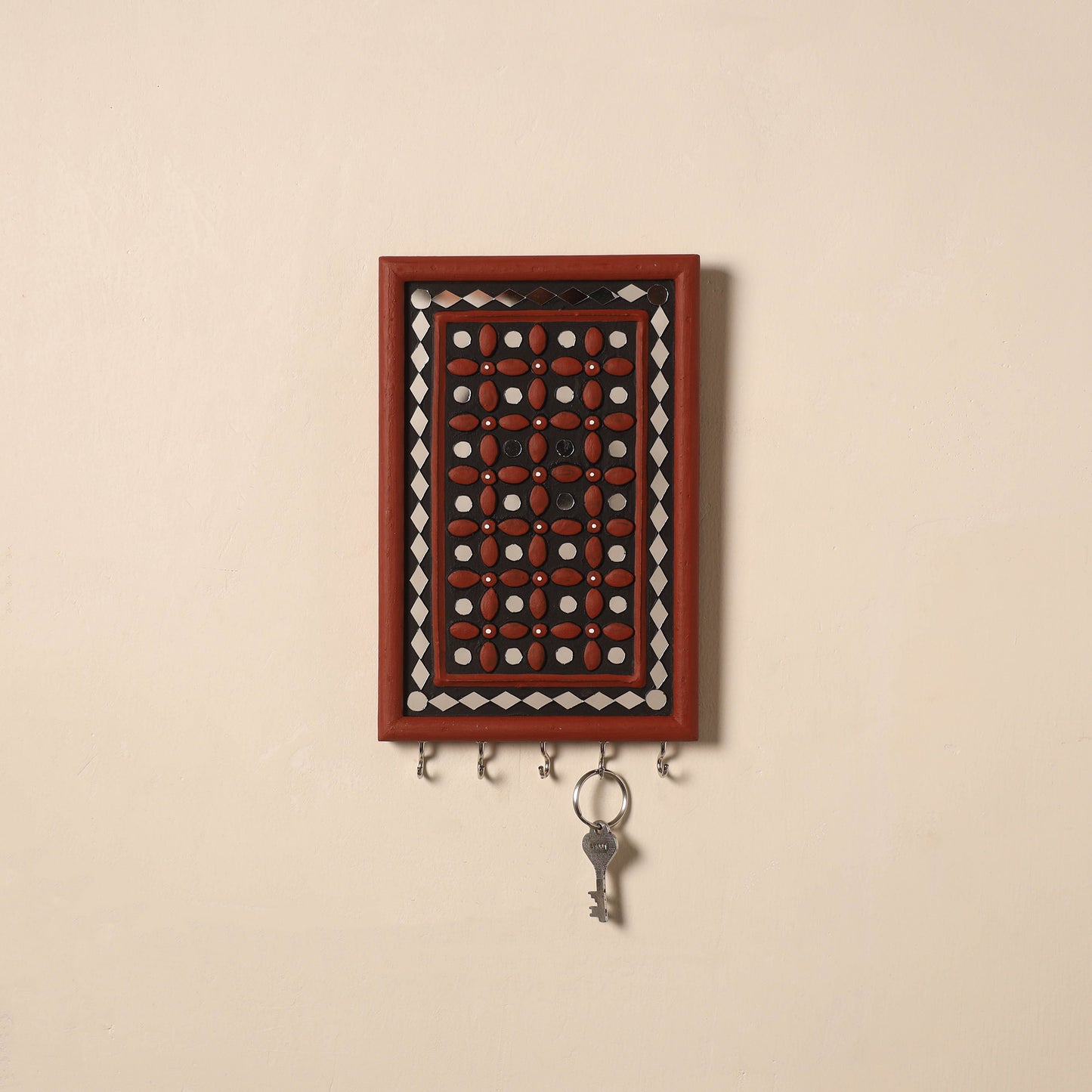 Kutch Mud Mirror Work Lippan Art Key Holder (9 x 6 in) 42