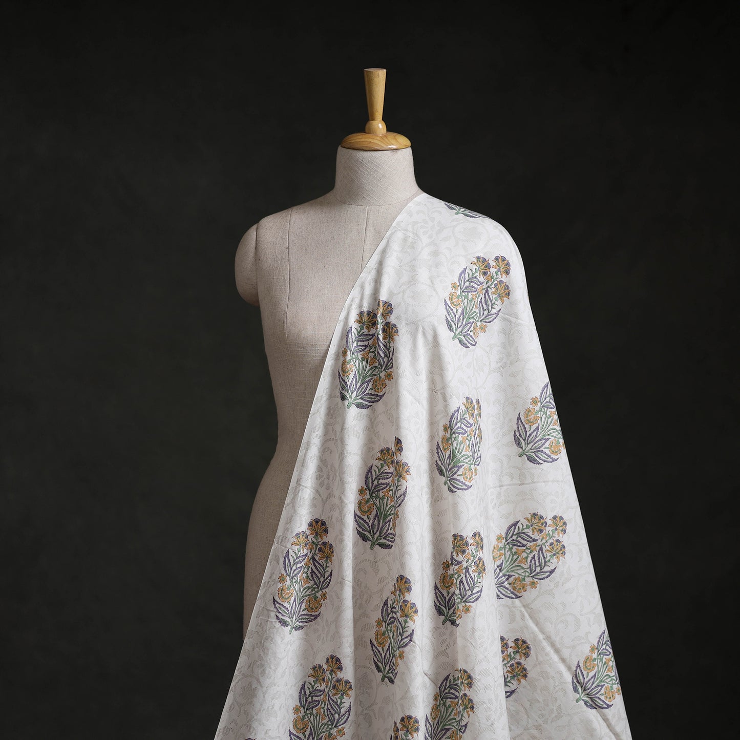 Sanganeri Hand Block Mughal Print Cotton Fabric 18