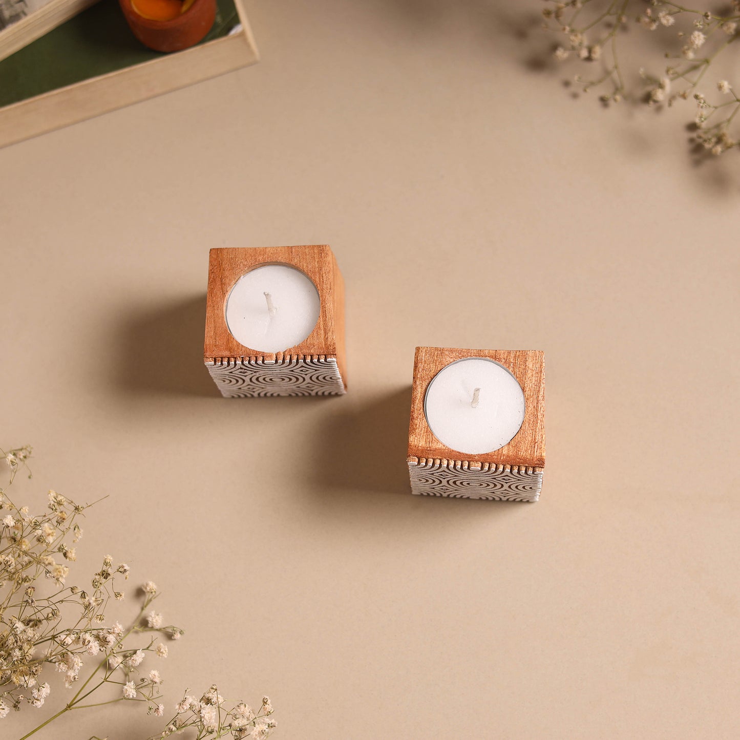 Set of 2 hand carved bakayan wood tealight candle holder 04