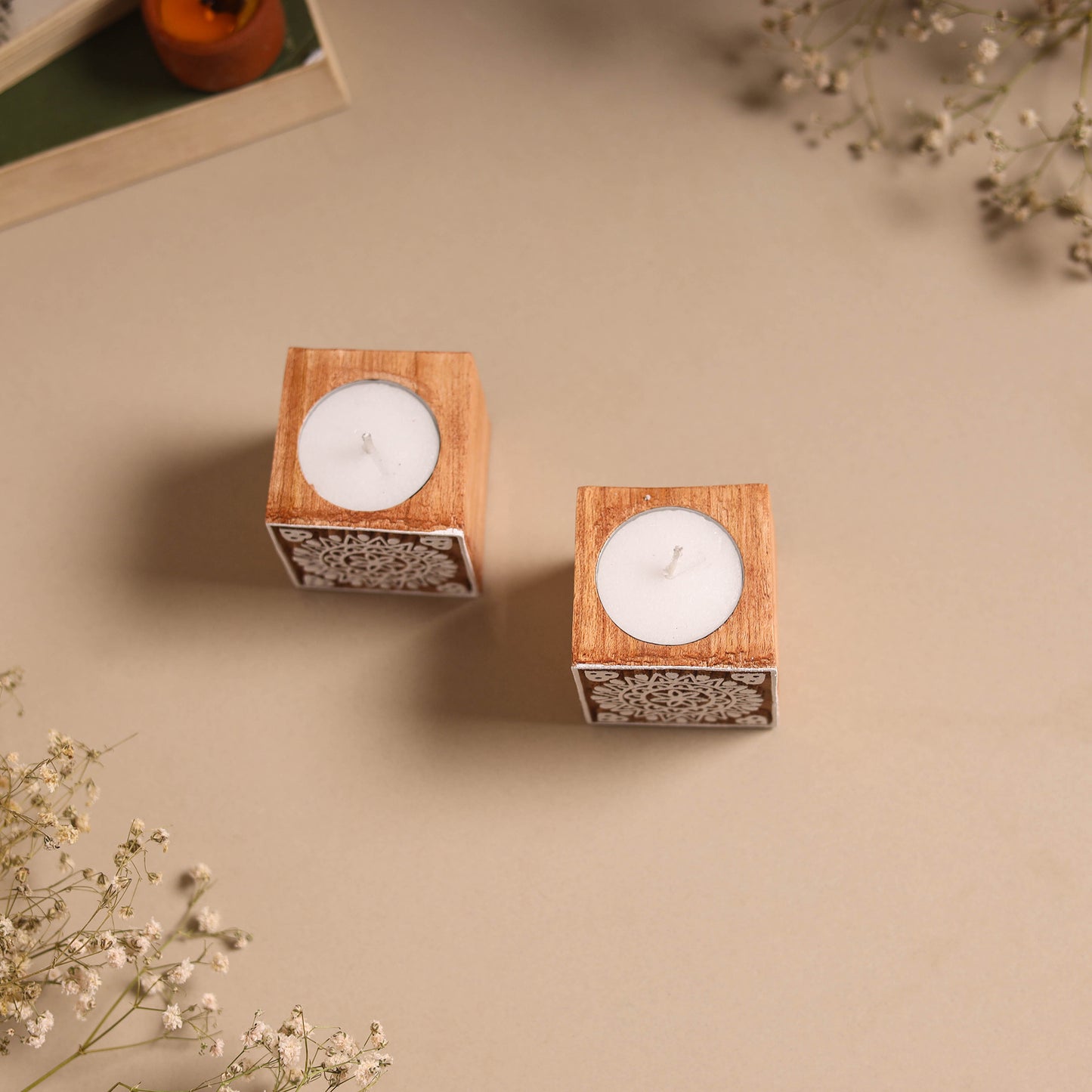 Set of 2 hand carved bakayan wood tealight candle holder 05