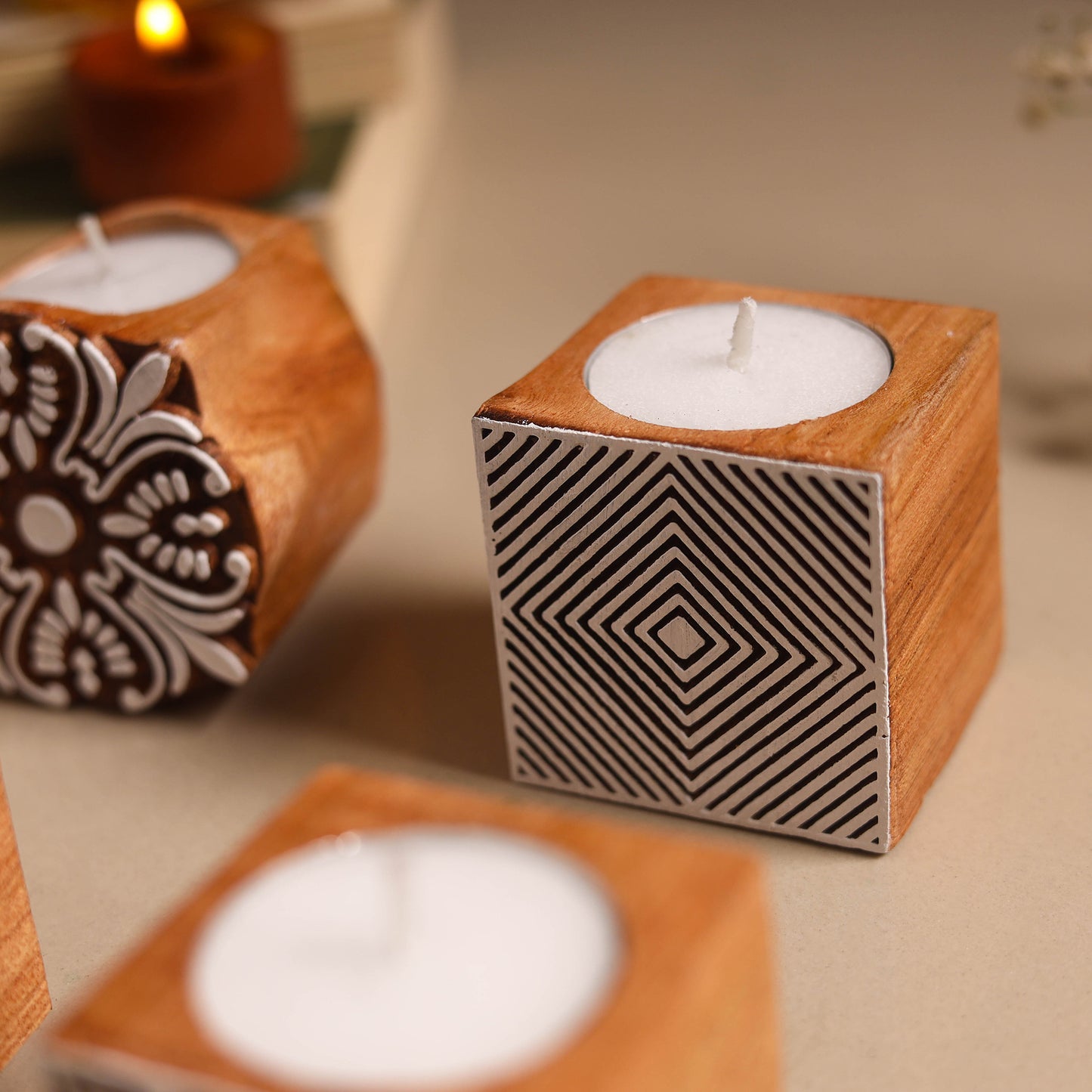 Set of 4 hand carved bakayan wood tealight candle holder 17