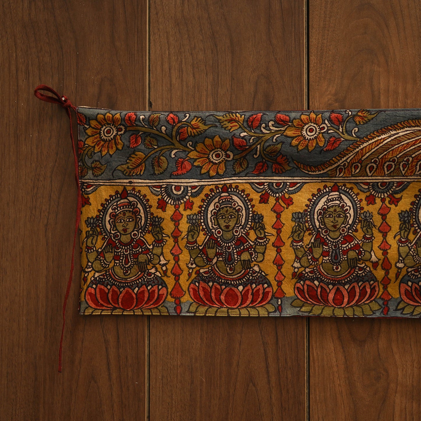 Handpainted kalamkari ashtalakshmi toran (11 x 55 in) 02