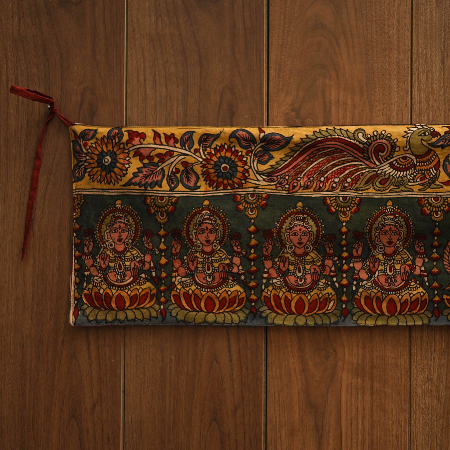 Handpainted kalamkari ashtalakshmi toran (11 x 55 in) 10