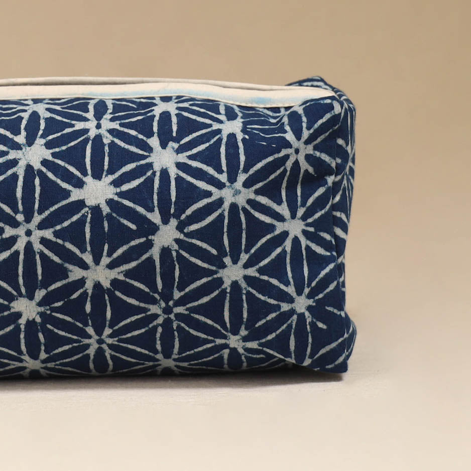 Handcrafted Fabric Toiletry Bag 04