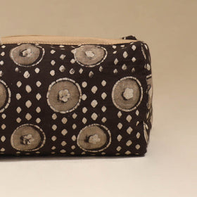 Handcrafted Fabric Toiletry Bag 06