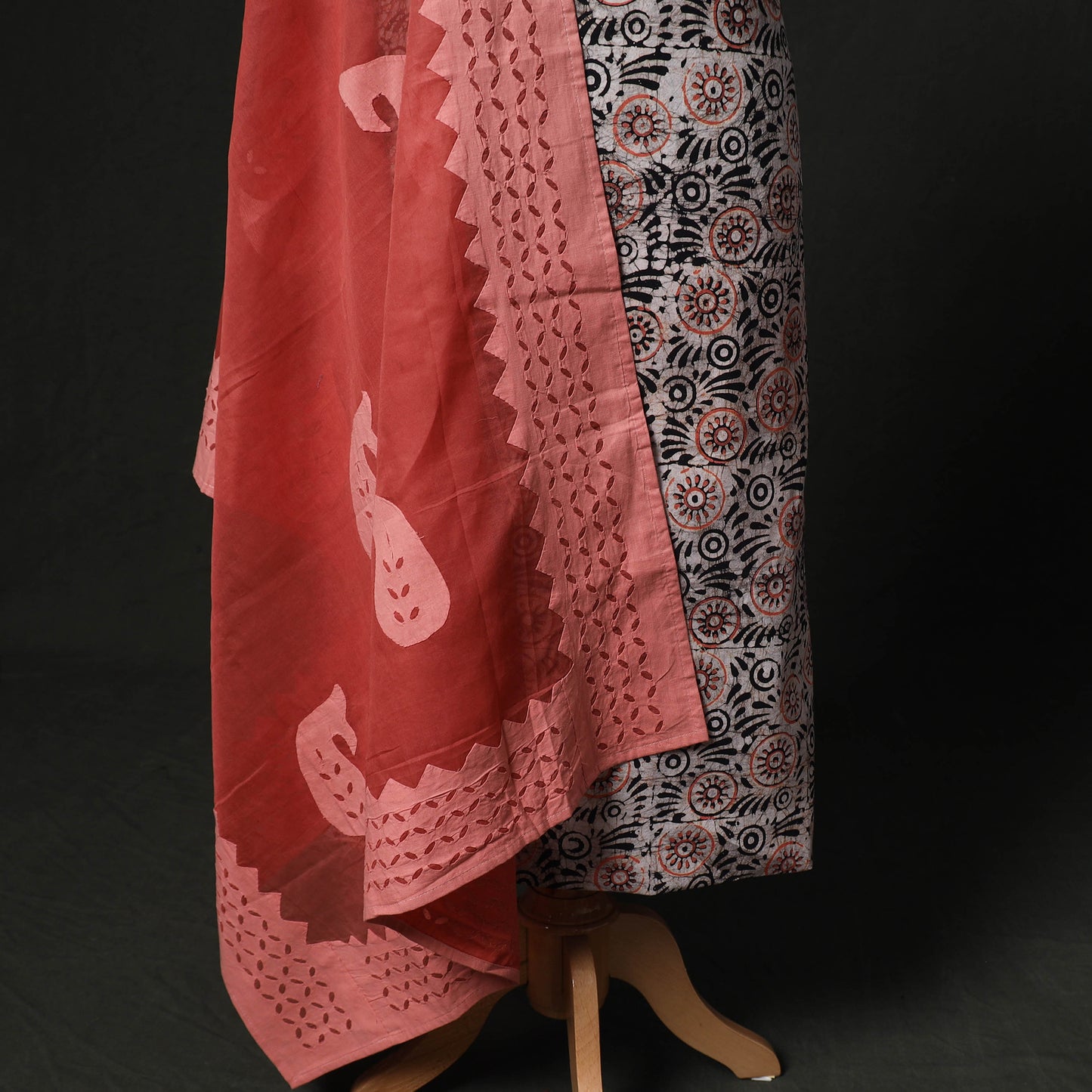 Batik Hand Block Print 2pc Cotton Unstitched Dress Material Kurta Set with Jewellery 02