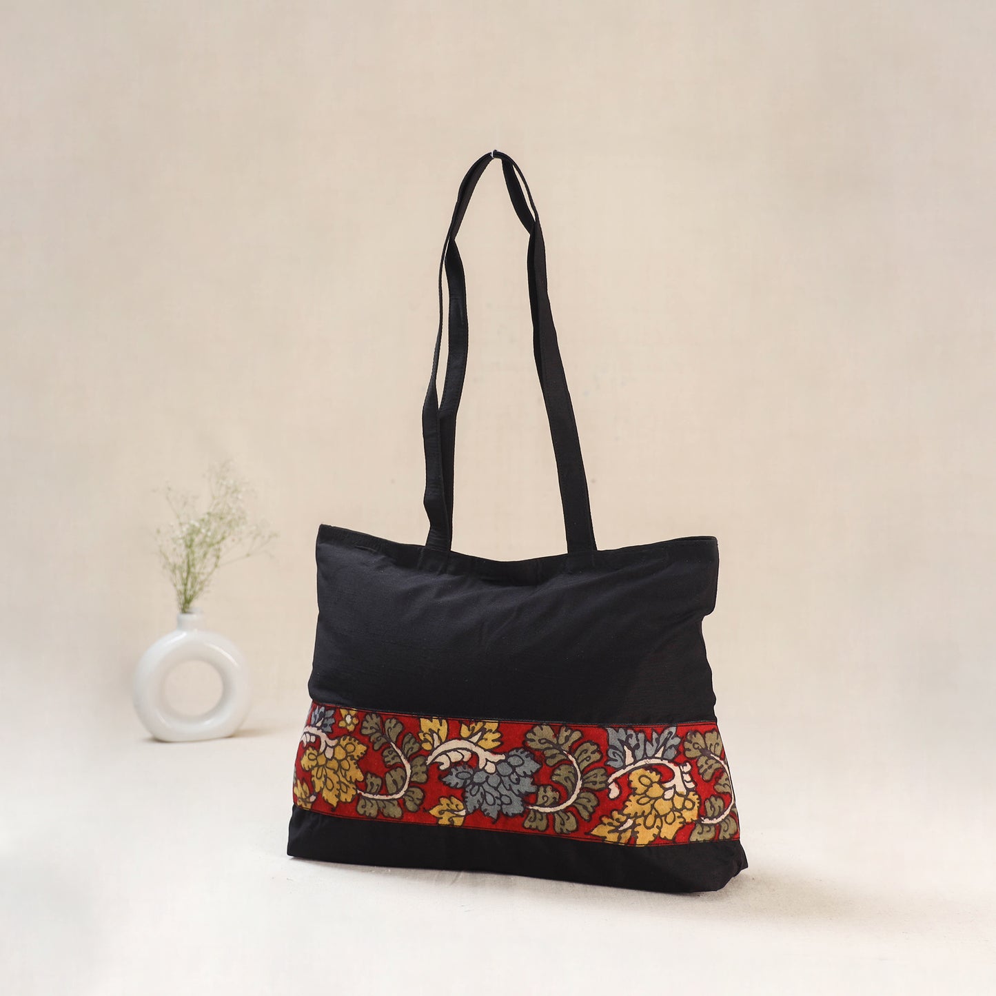 Black - Srikalahasti Kalamkari Handpainted Shoulder Bag 23