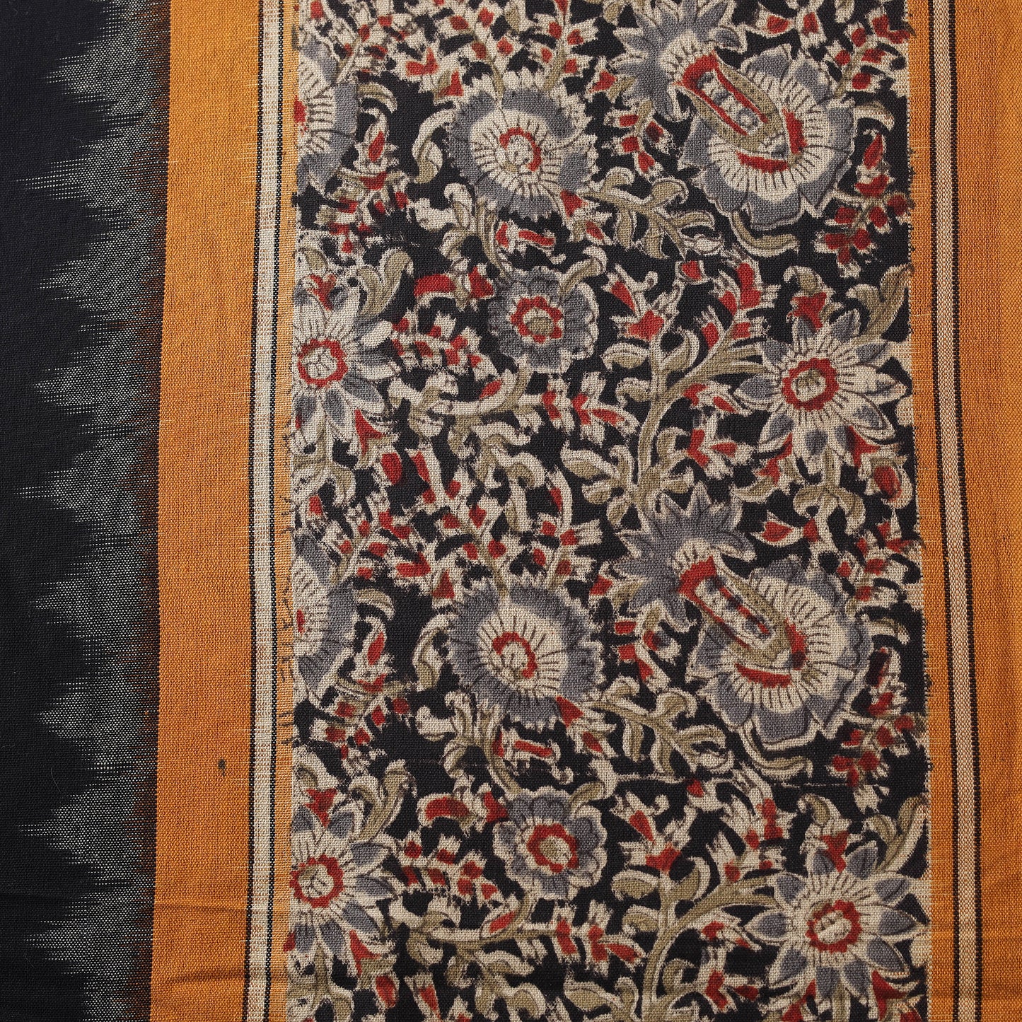 Pochampally Ikat Cotton Fabric with Kalamkari Border 01