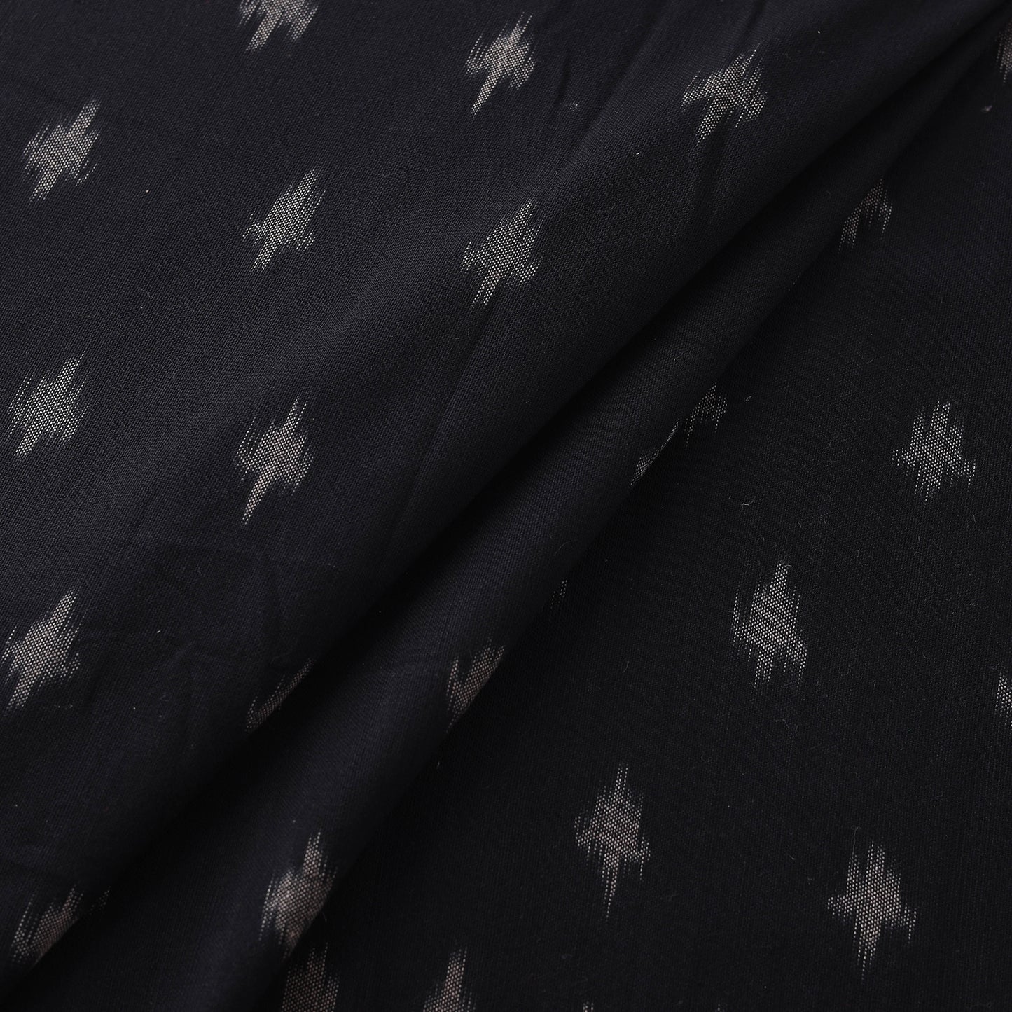 Pochampally Ikat Cotton Fabric with Kalamkari Border 02