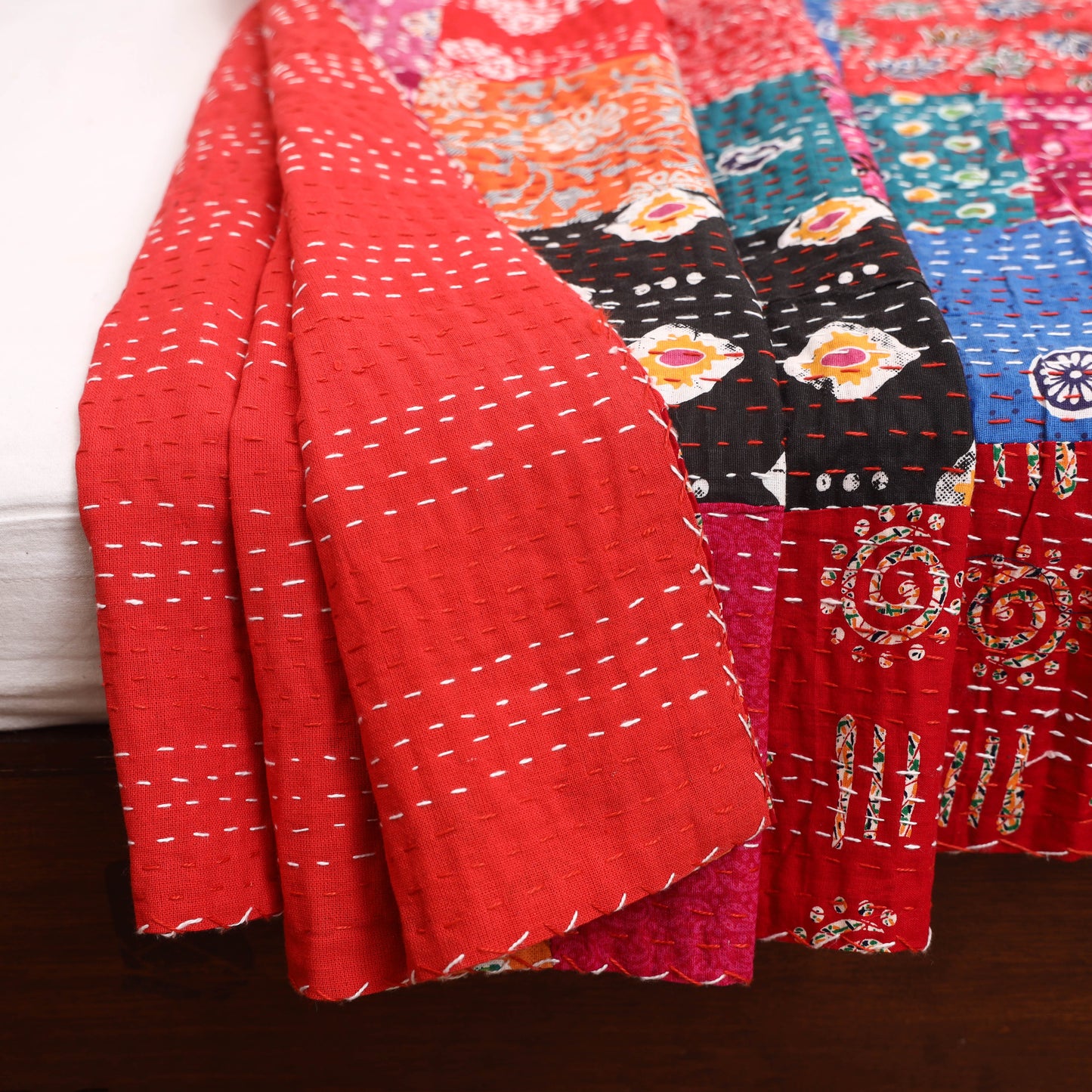 Red - Khambadiya Tagai Patchwork Quilt / Gudri / Blanket 05