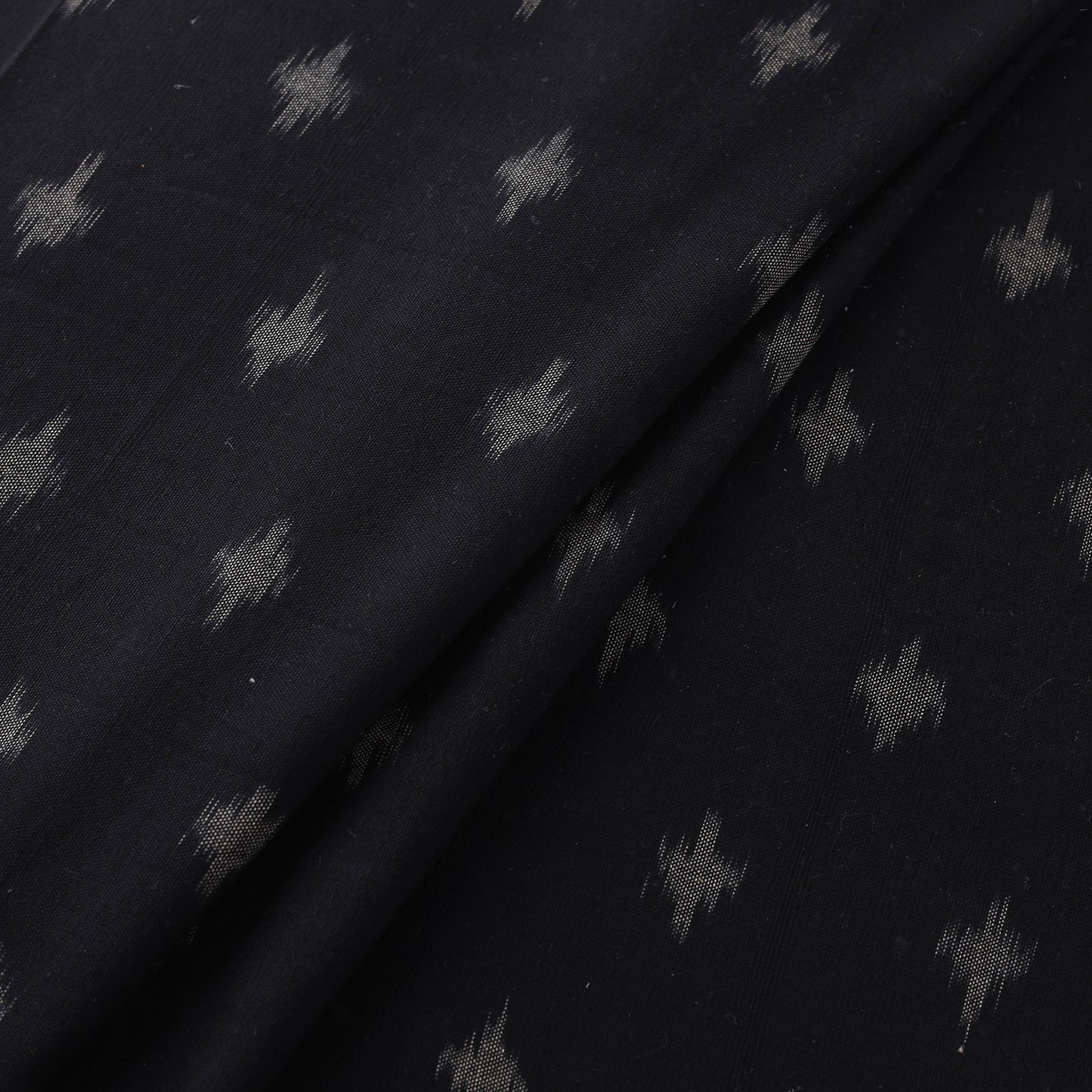 Pochampally Ikat Cotton Fabric with Kalamkari Border 10