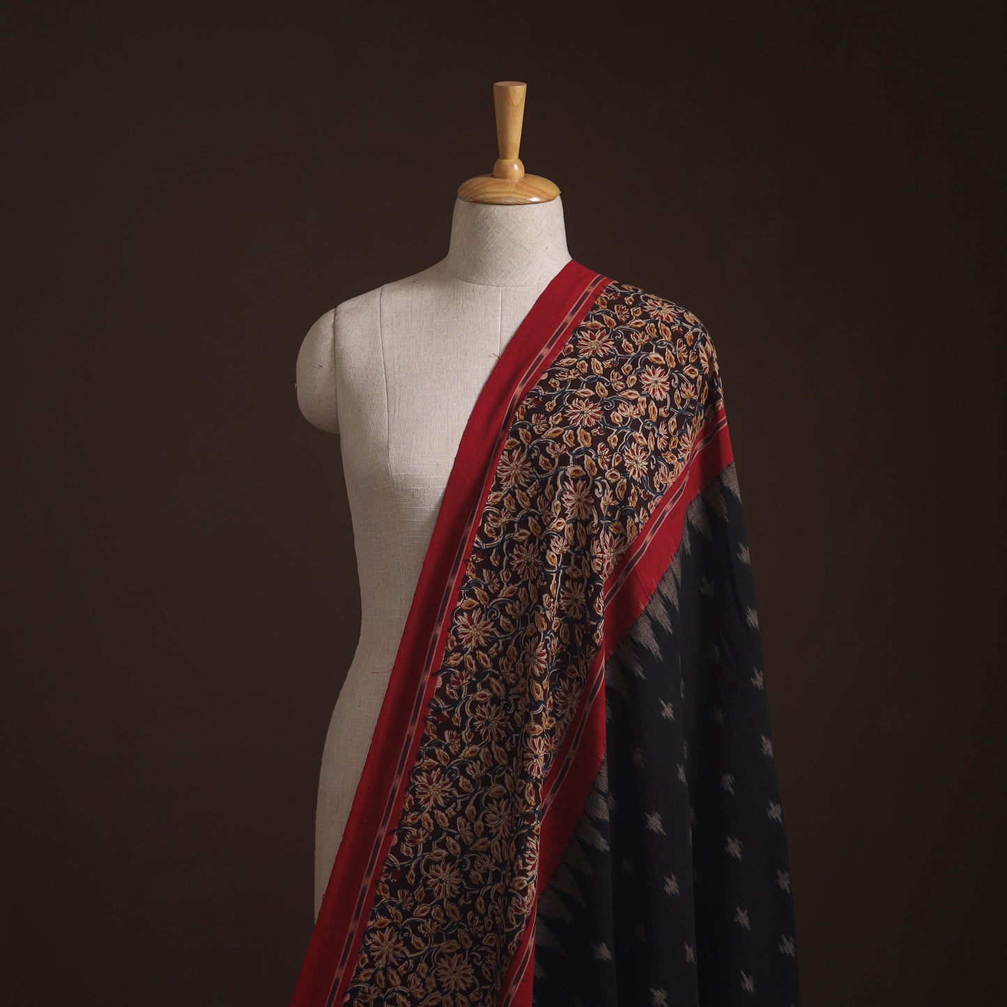 Pochampally Ikat Cotton Fabric with Kalamkari Border 02