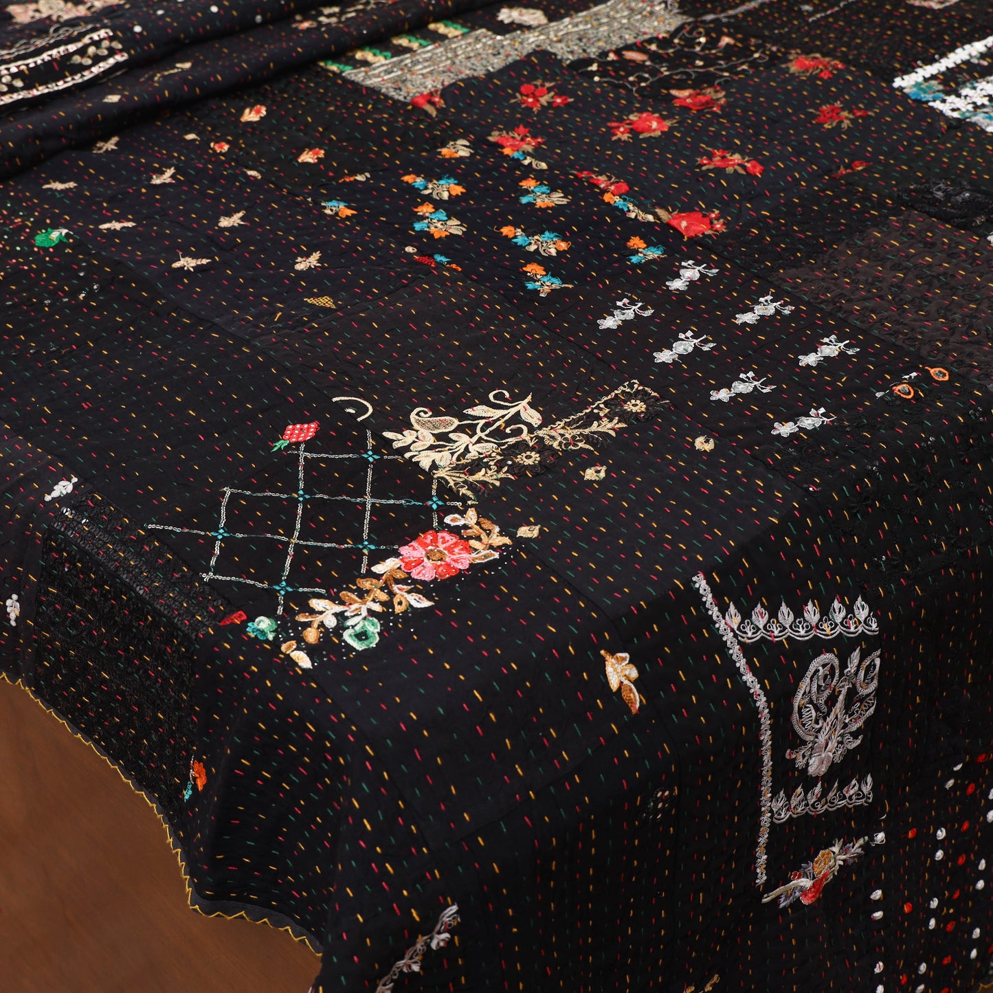 Black - Khambadiya Tagai Patchwork Quilt / Gudri / Blanket 15