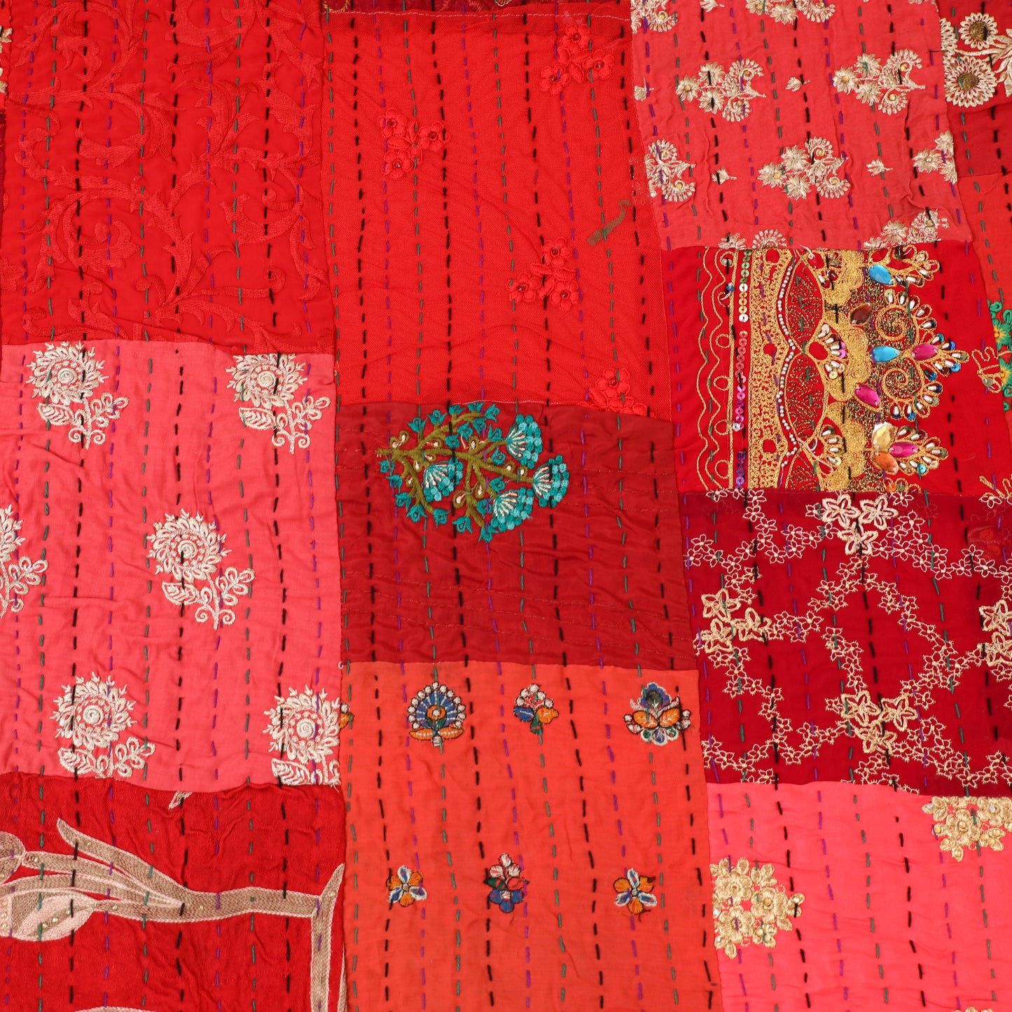 Red - Khambadiya Tagai Patchwork Quilt / Gudri / Blanket 22