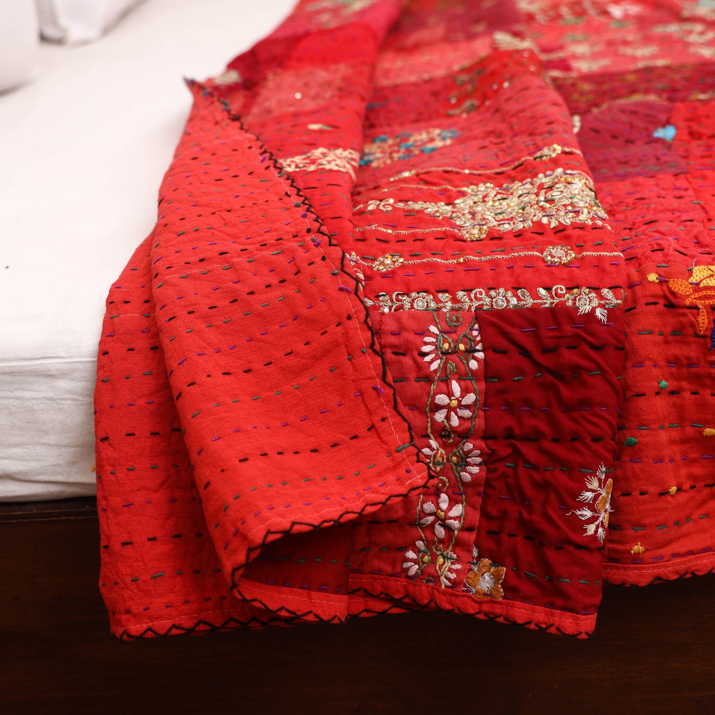 Red - Khambadiya Tagai Patchwork Quilt / Gudri / Blanket 22