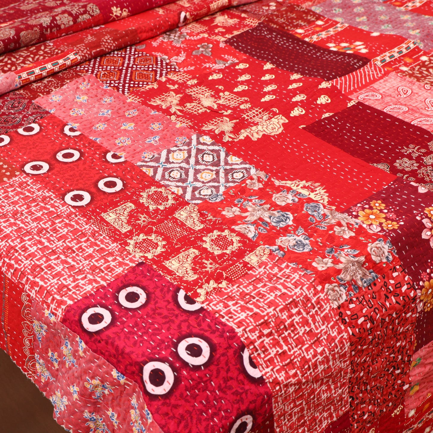 Red - Khambadiya Tagai Patchwork Quilt / Gudri / Blanket 25