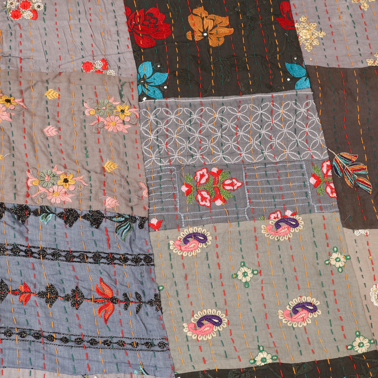 Grey - Khambadiya Tagai Patchwork Quilt / Gudri / Blanket 28