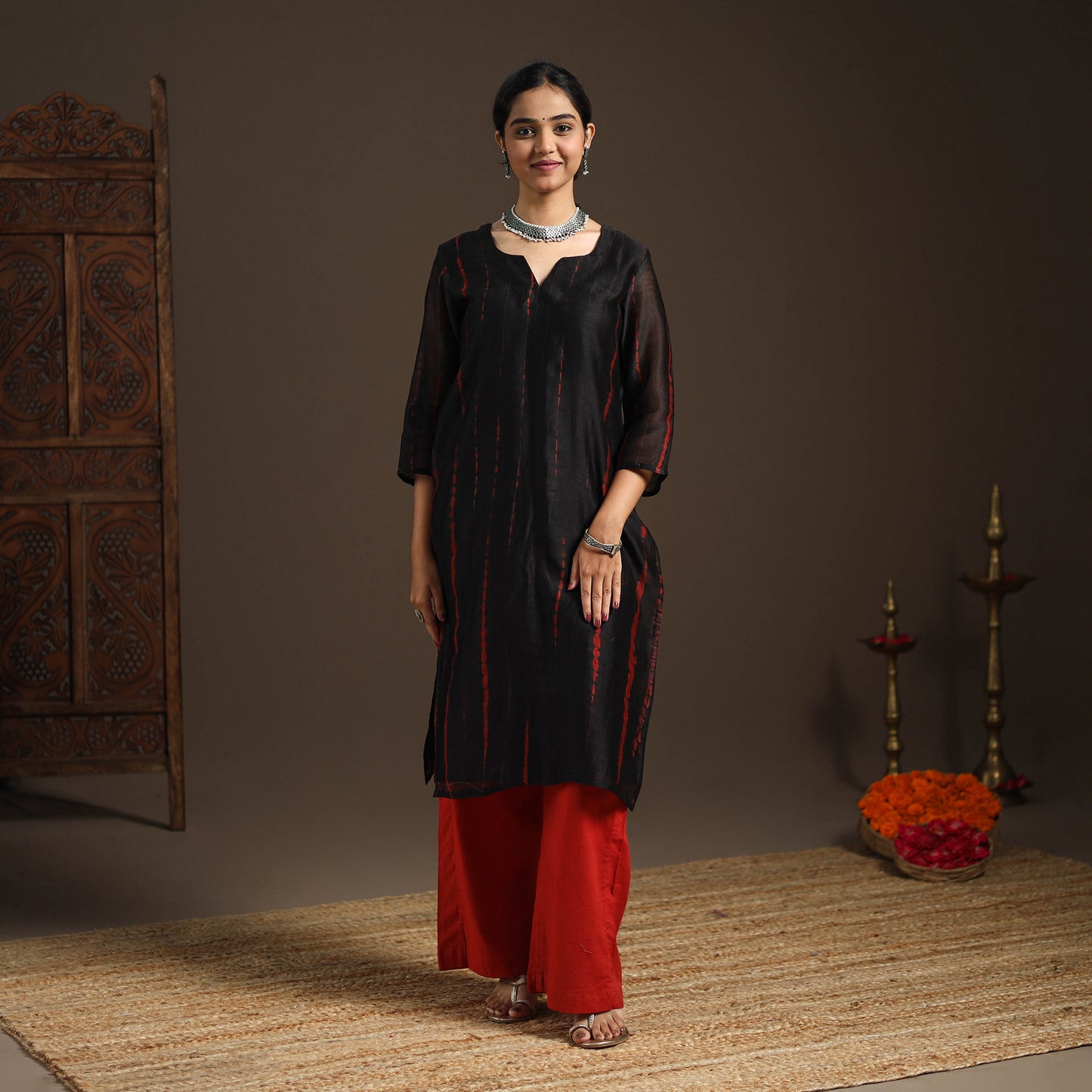 Black - chanderi silk shibori kurta set (set of 3) 10
