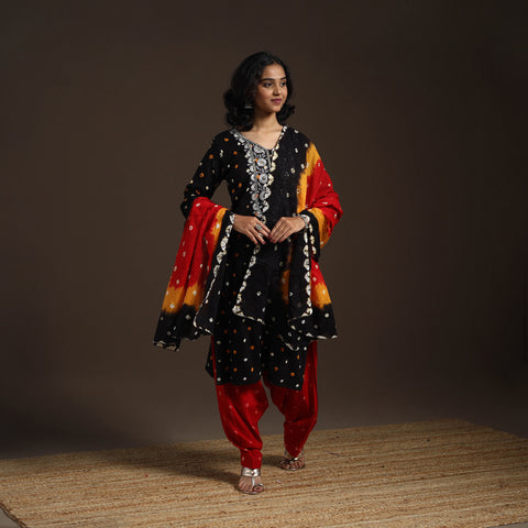Black - tie-dye embroidered cotton bandhani kurta set (set