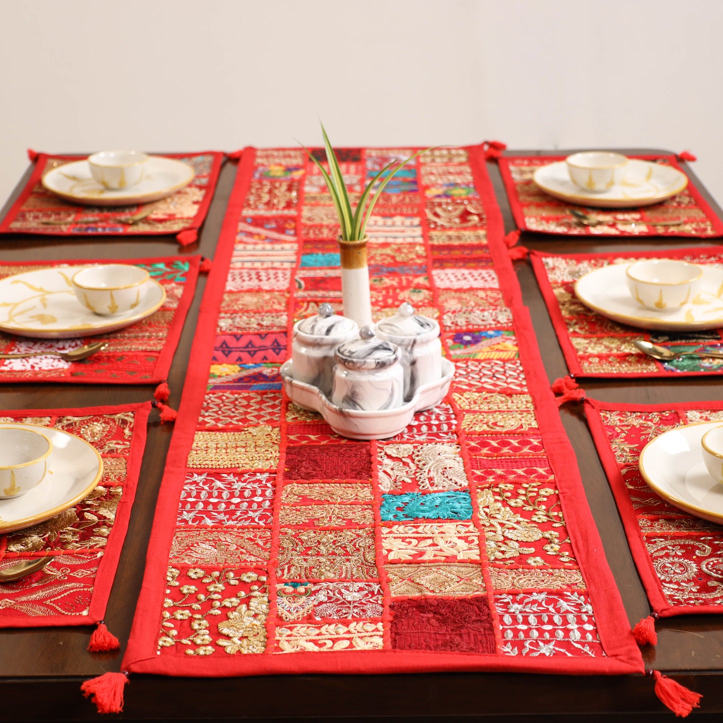 Khambadiya Patchwork Table Runner Set (Set of 7) 03