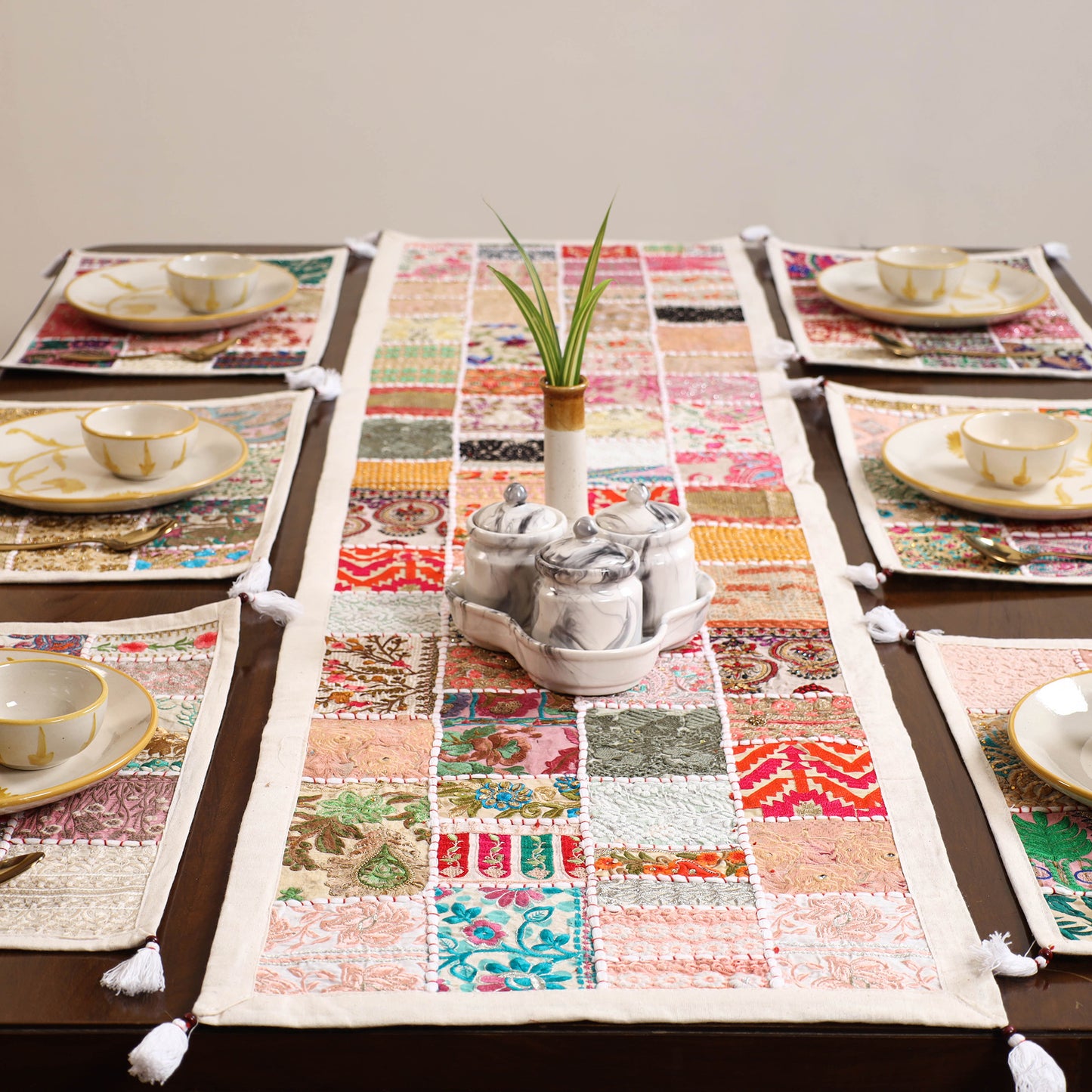 Khambadiya Patchwork Table Runner Set (Set of 7) 07