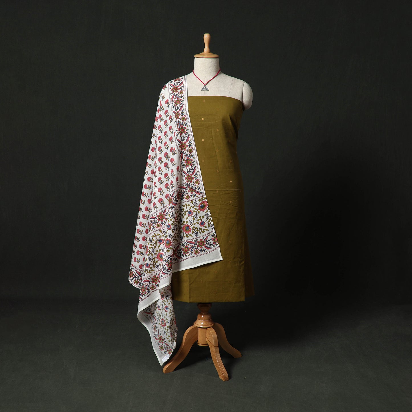 Jacquard Woven 2pc Cotton Unstitched Dress Material Kurta Set with Jewellery 10