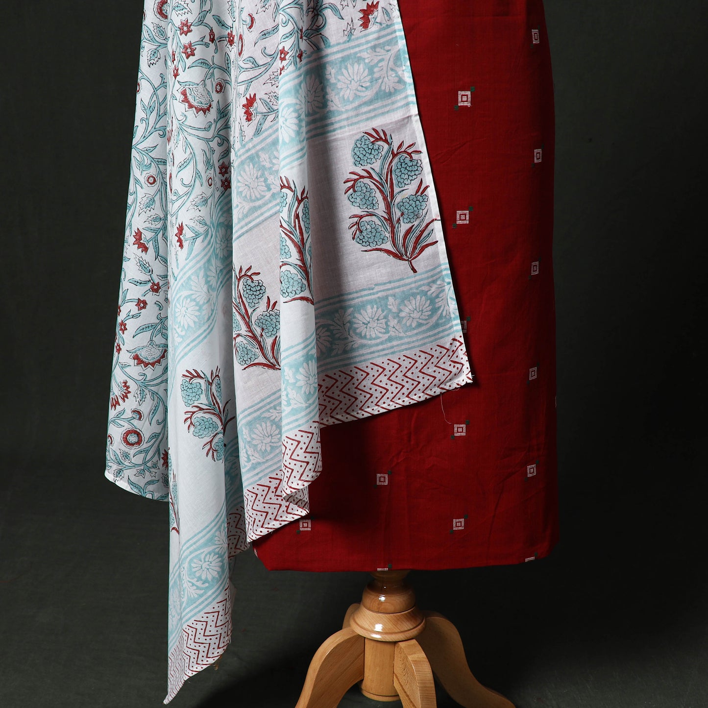 Jacquard Woven 2pc Cotton Unstitched Dress Material Kurta Set with Jewellery 11