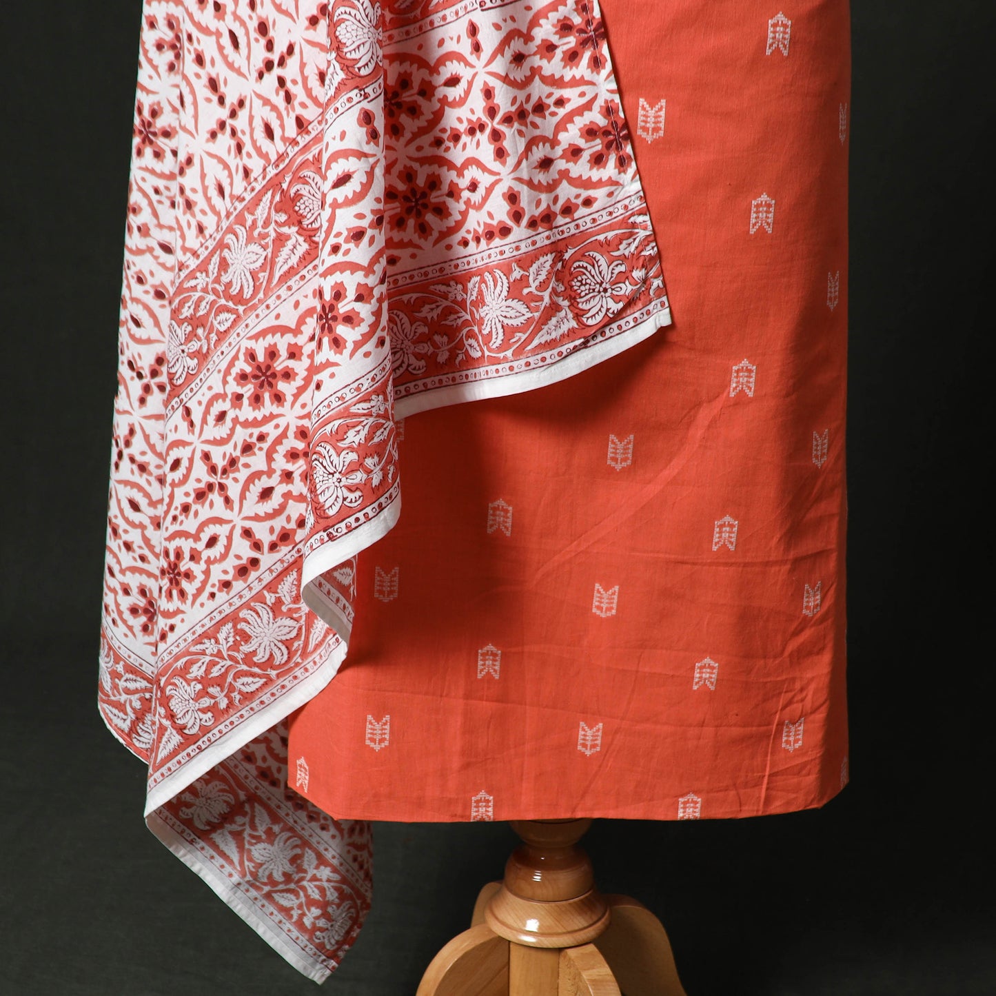 Jacquard Woven 2pc Cotton Unstitched Dress Material Kurta Set with Jewellery 18