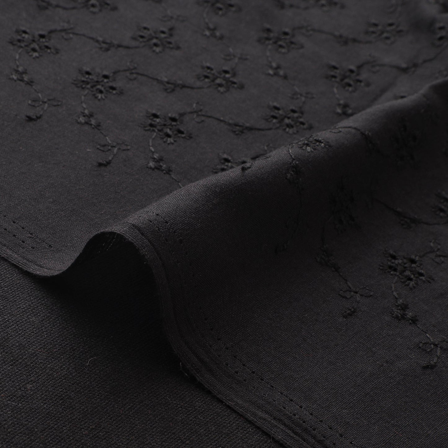 Floral Embroidered Cotton Hakoba Fabric 09