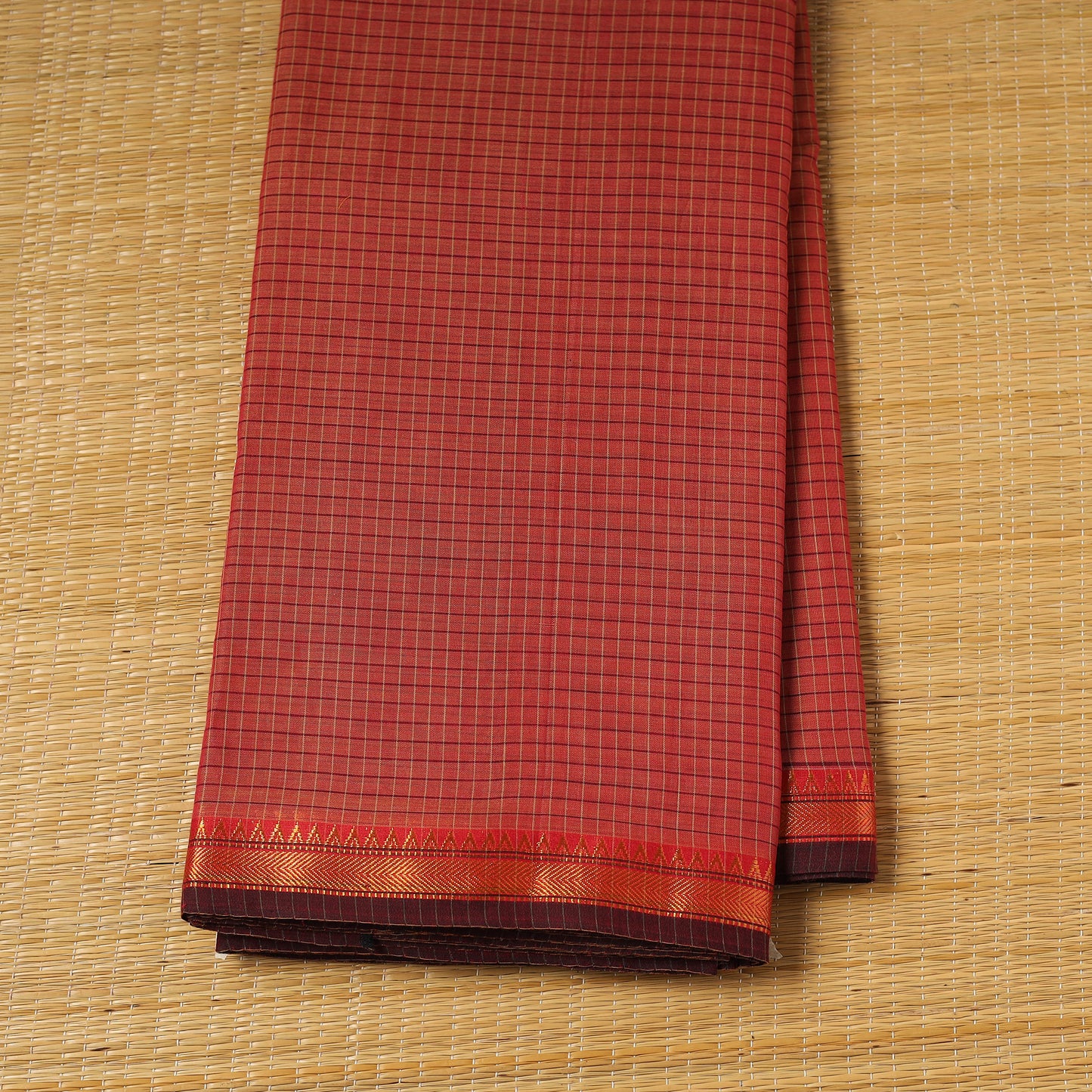 Dharwad Checks Cotton Fabric with Border 07
