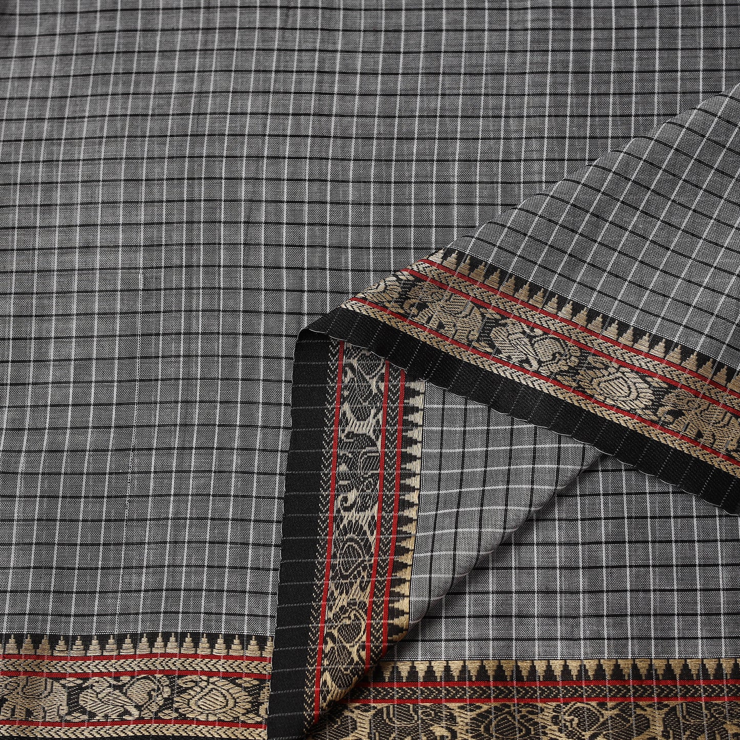 Dharwad Checks Cotton Fabric with Border 09