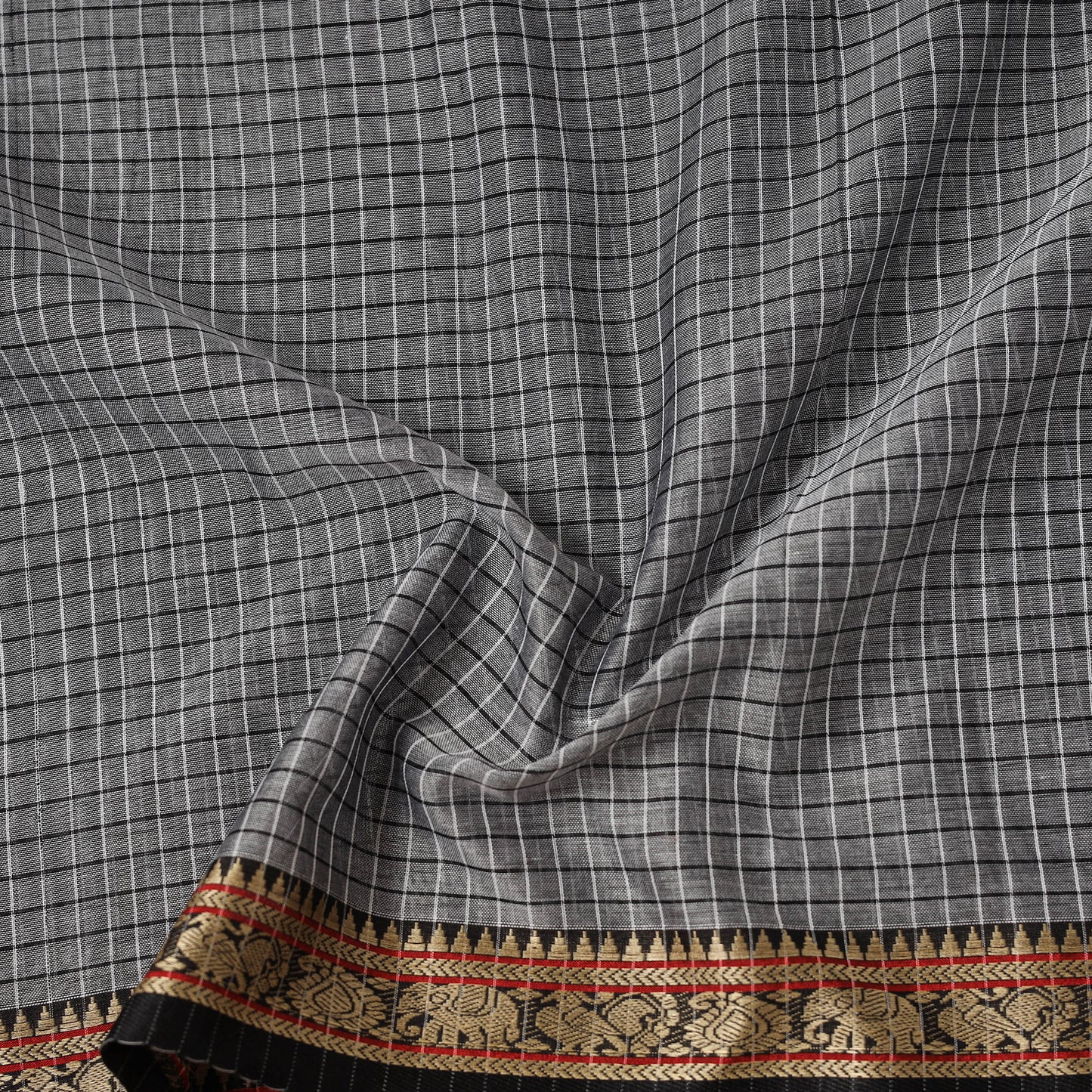 Dharwad Checks Cotton Fabric with Border 09