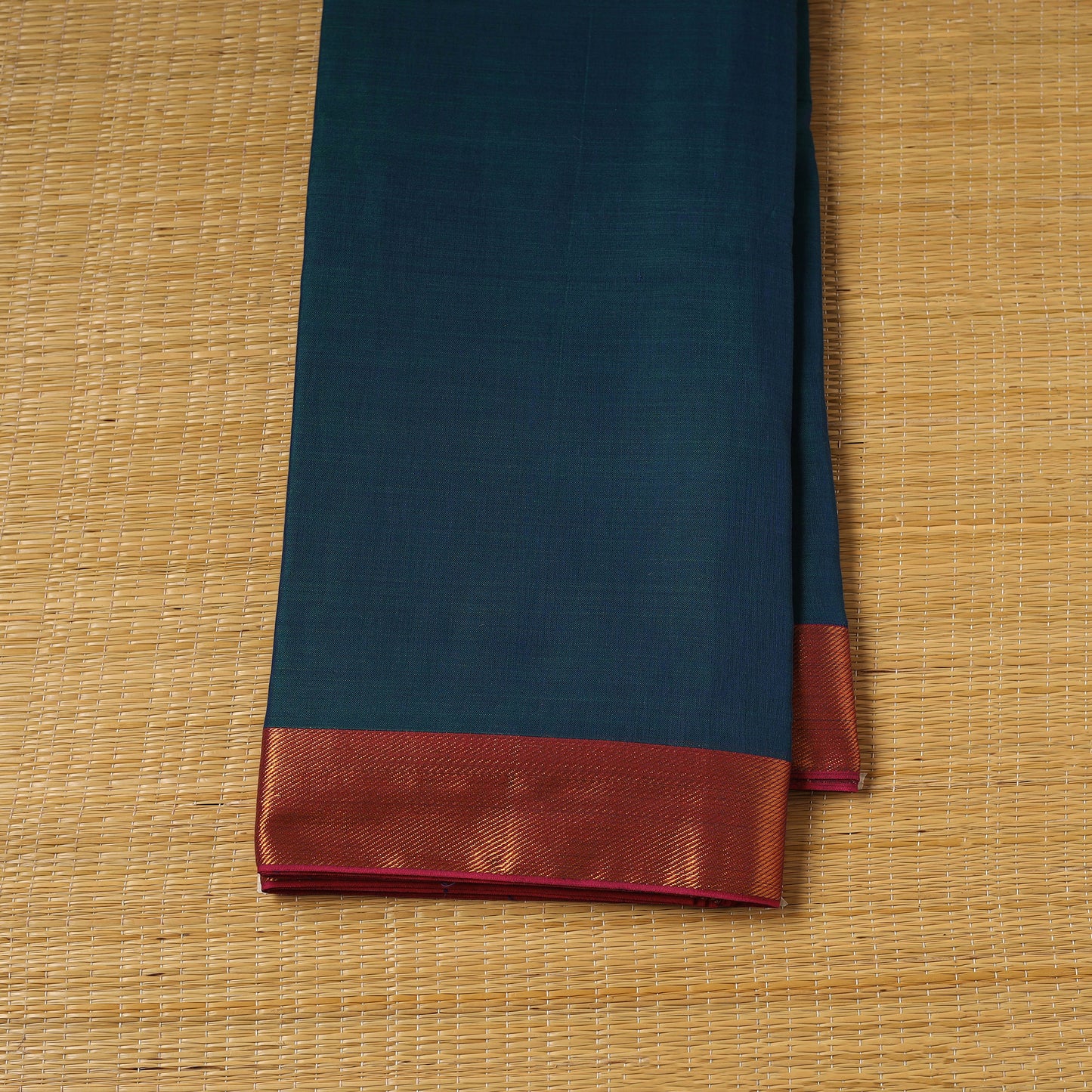 Dharwad Cotton Fabric with Zari Border 15