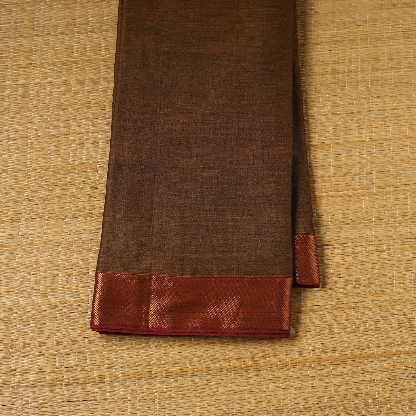 Dharwad Cotton Fabric with Zari Border 18