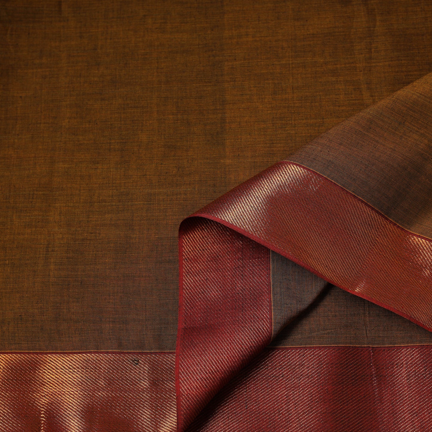 Dharwad Cotton Fabric with Zari Border 18