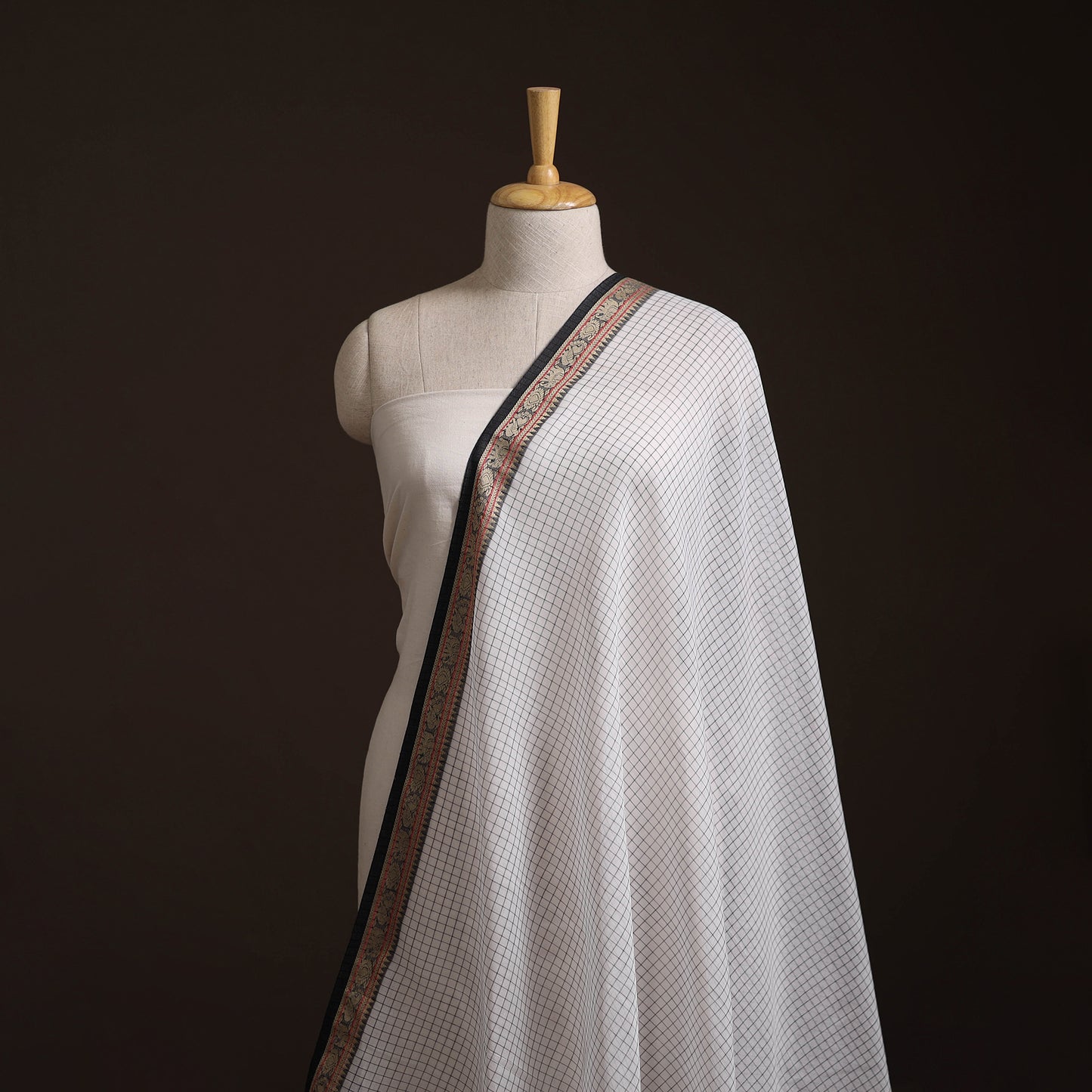 Dharwad Checks Cotton Fabric with Border 06
