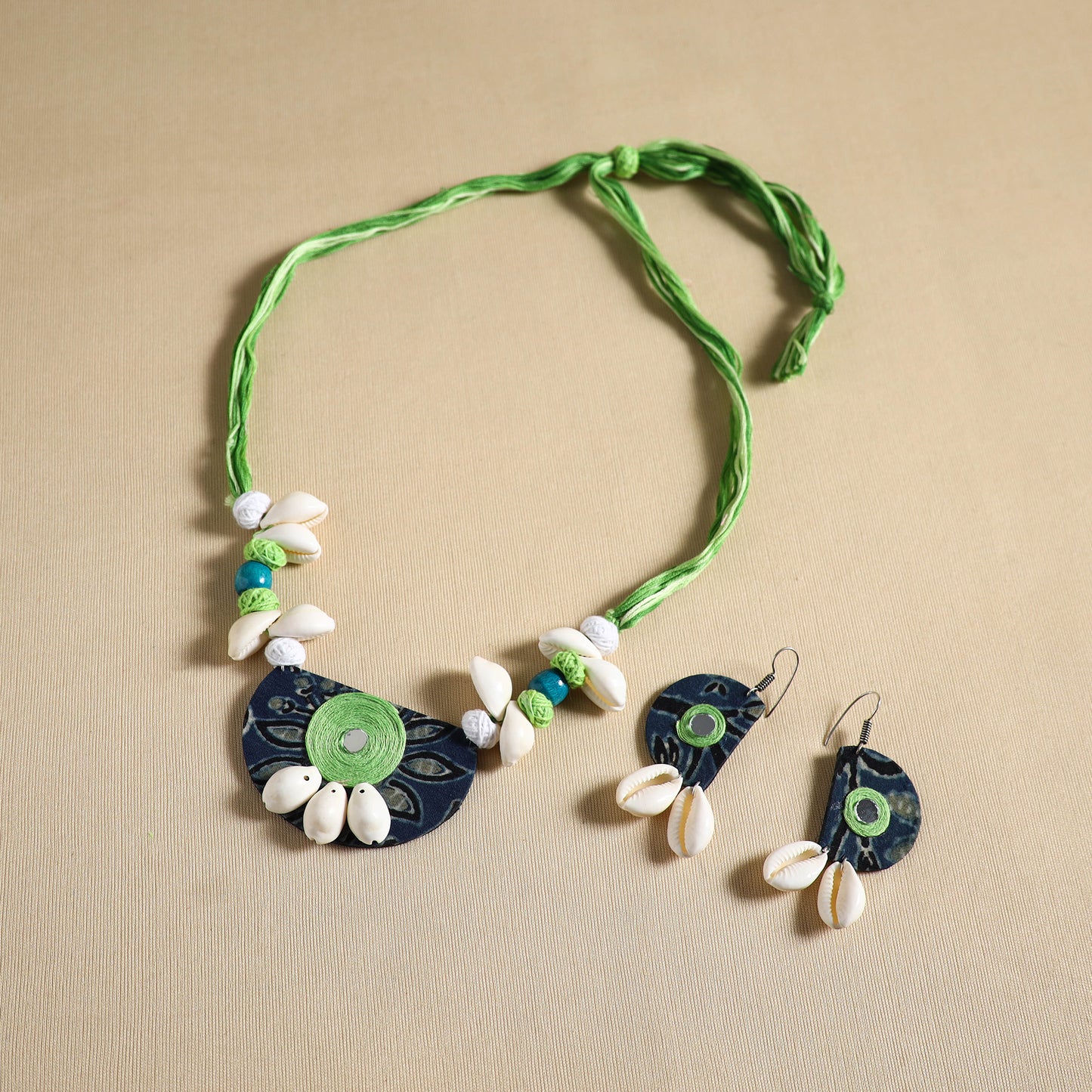 Handmade Shell Work Fabart Necklace Set 04