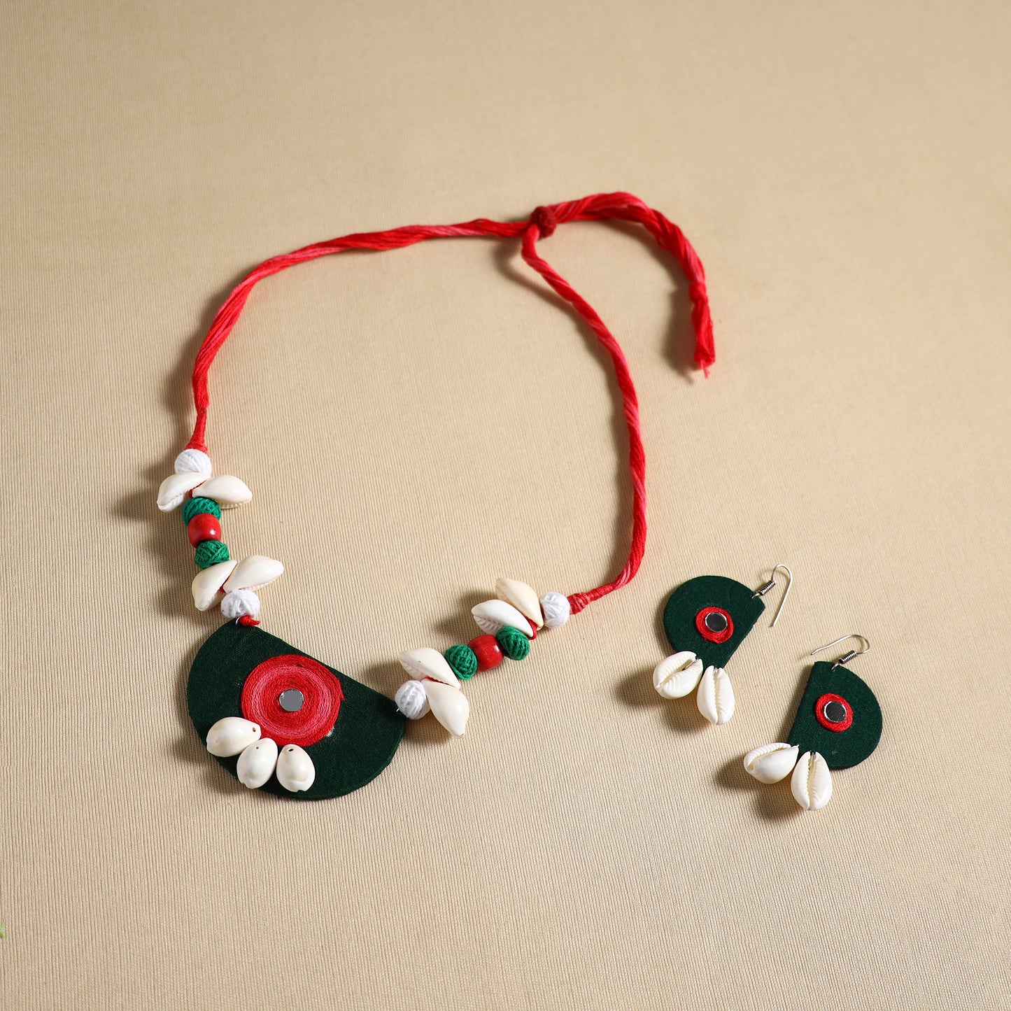 Handmade Shell Work Fabart Necklace Set 22