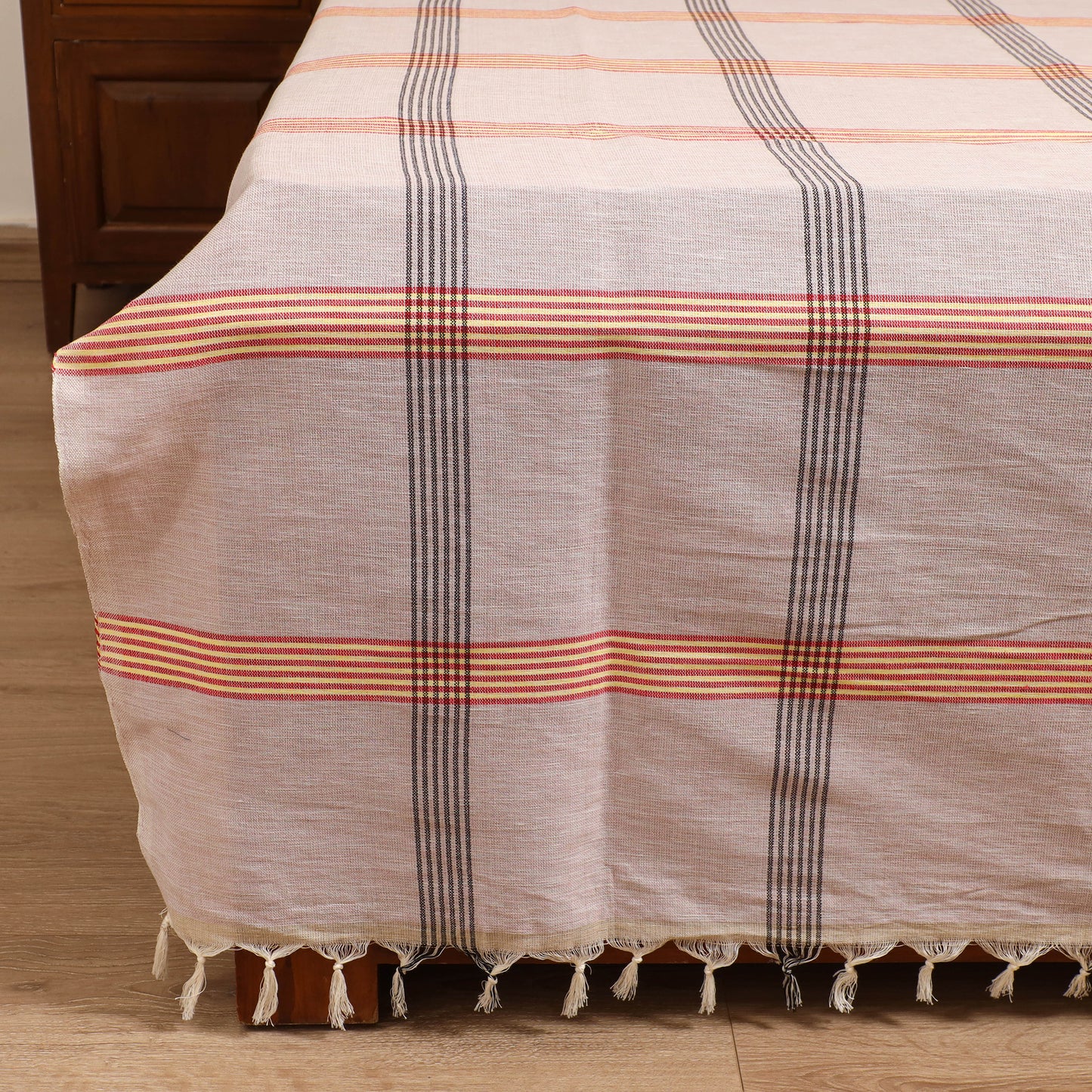 Handloom Cotton Double Bedsheet (108 x 90 in) 109