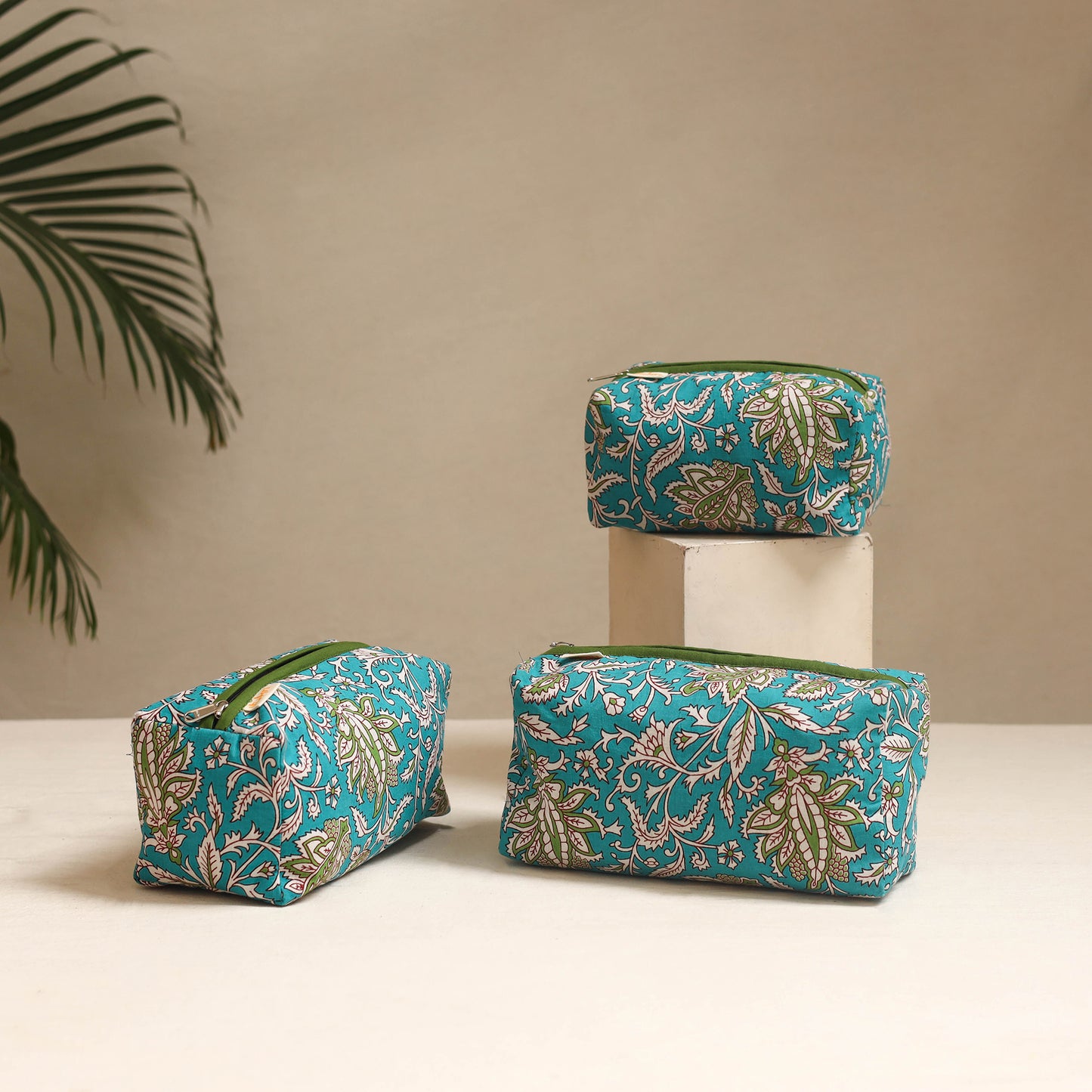 Green - handmade cotton toiletry bags (set of 3) 09