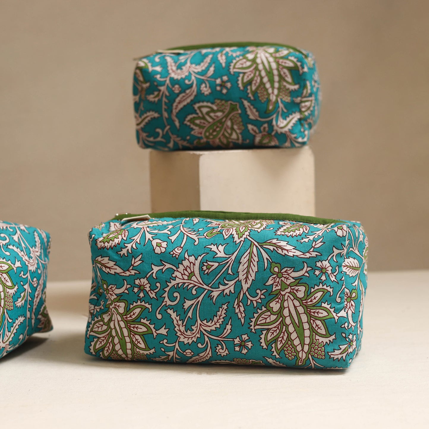 Green - handmade cotton toiletry bags (set of 3) 09